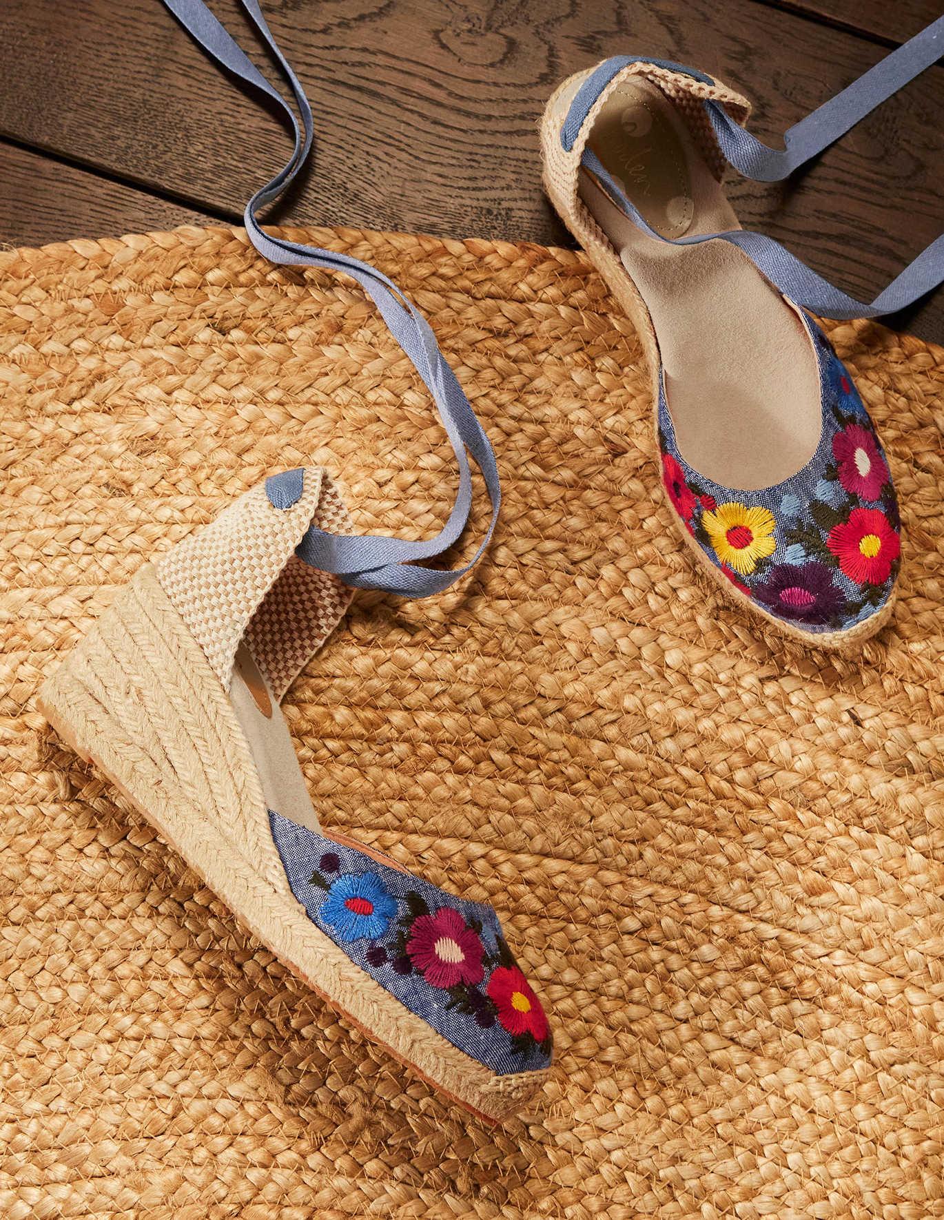 Boden Cassie Espadrille Wedges Chambray Embroidery in Blue | Lyst