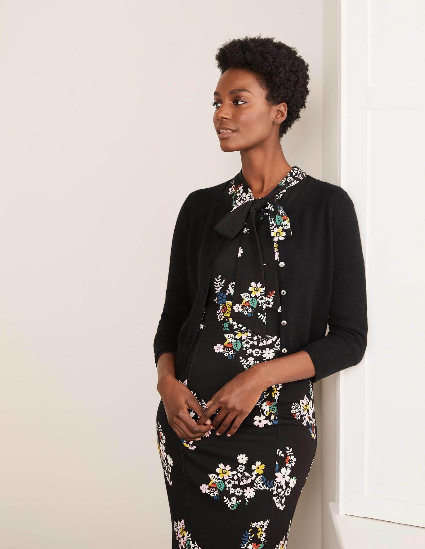 Boden Cashmere Crop Cardigan in Black - Lyst