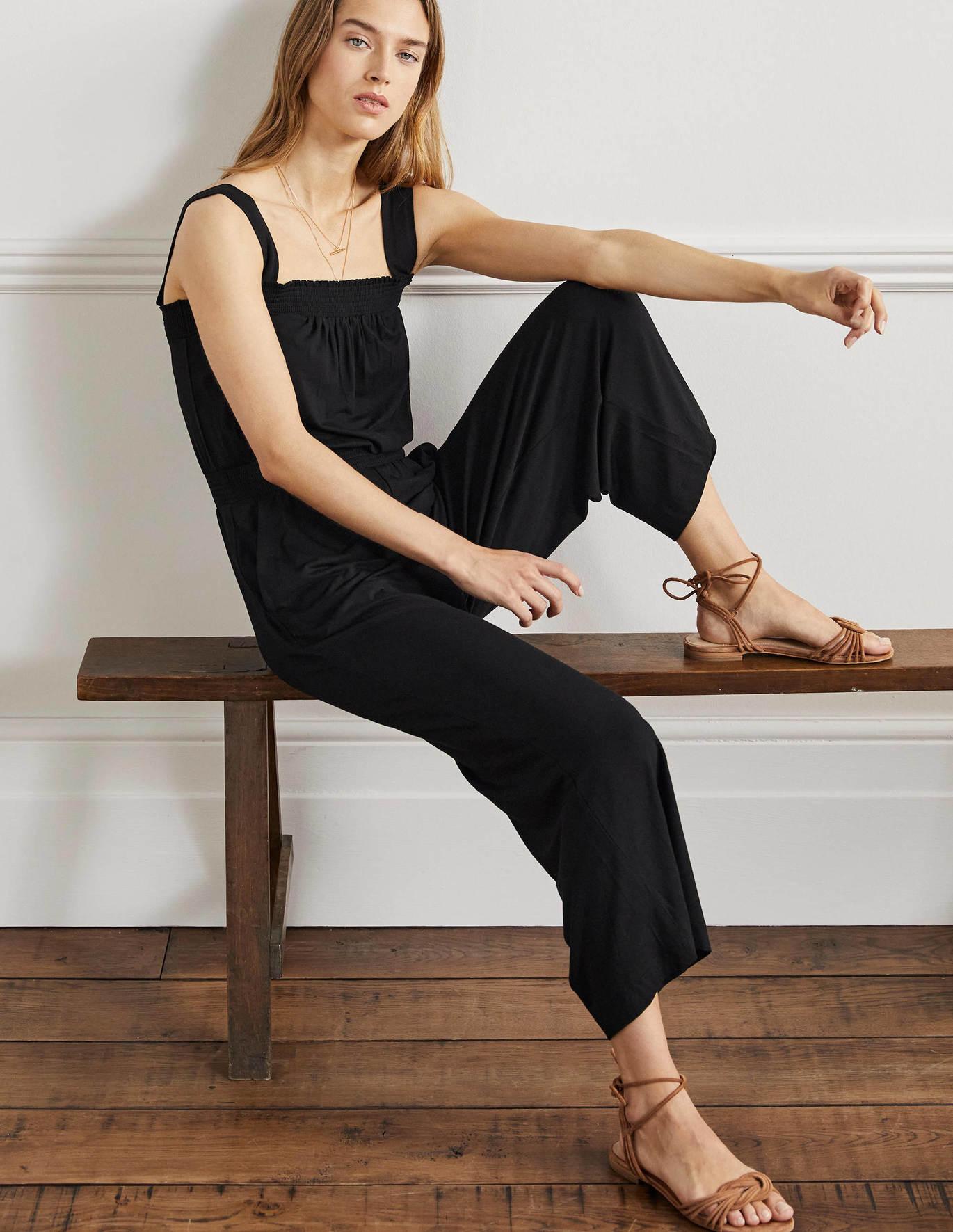 13 Casual Jumpsuits for Women To Wear for Errands, Traveling & More!
