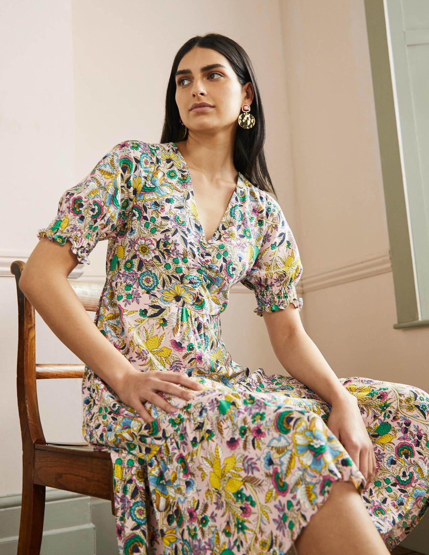 Boden Vneck Midi Tea Dress Milkshake in Pink Lyst