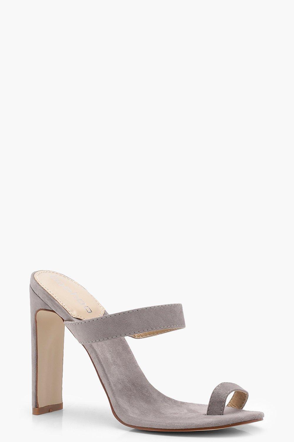 toe post mules