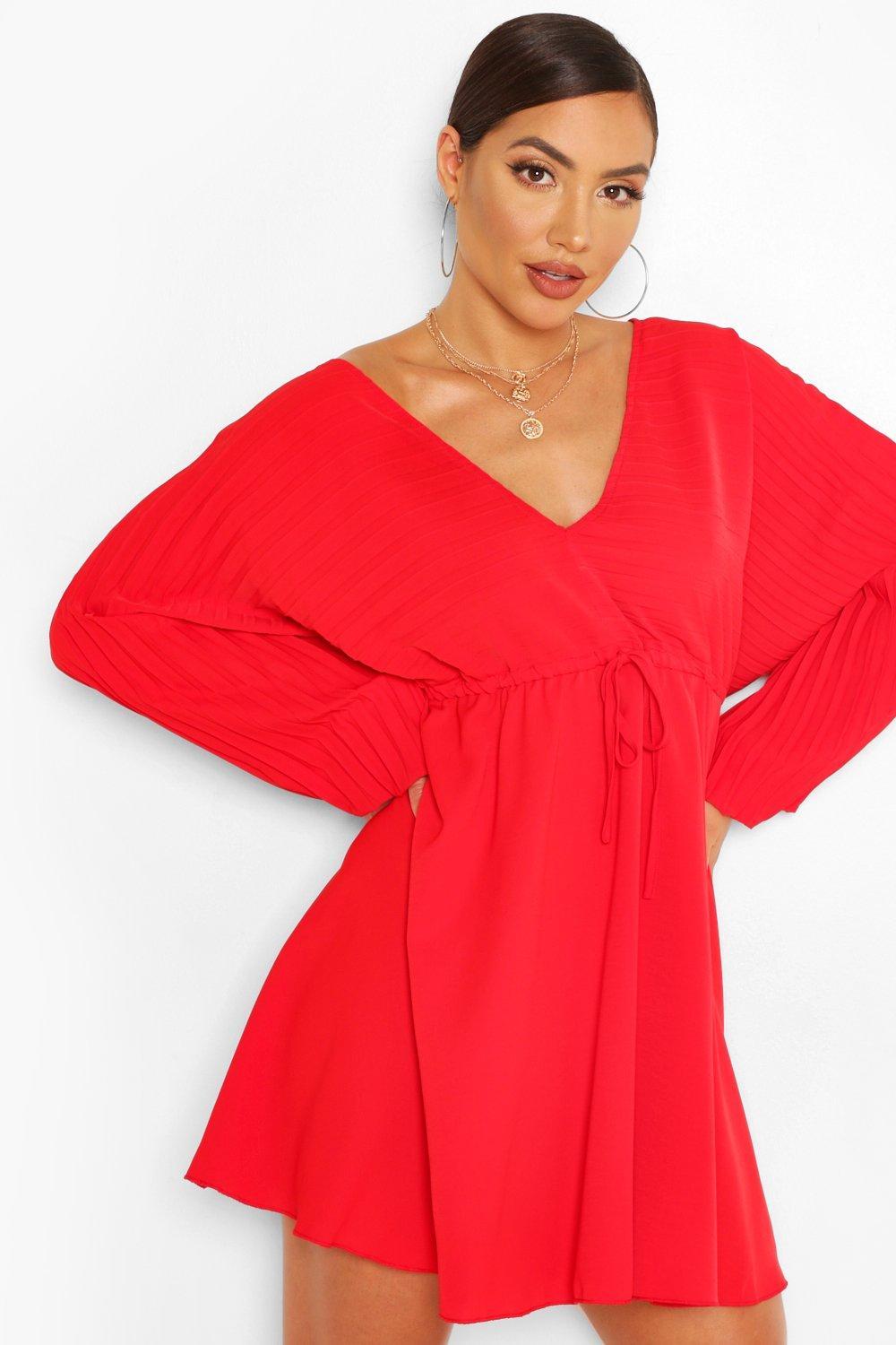Boohoo Batwing Pleated Plunge Skater Dress in Orange Lyst