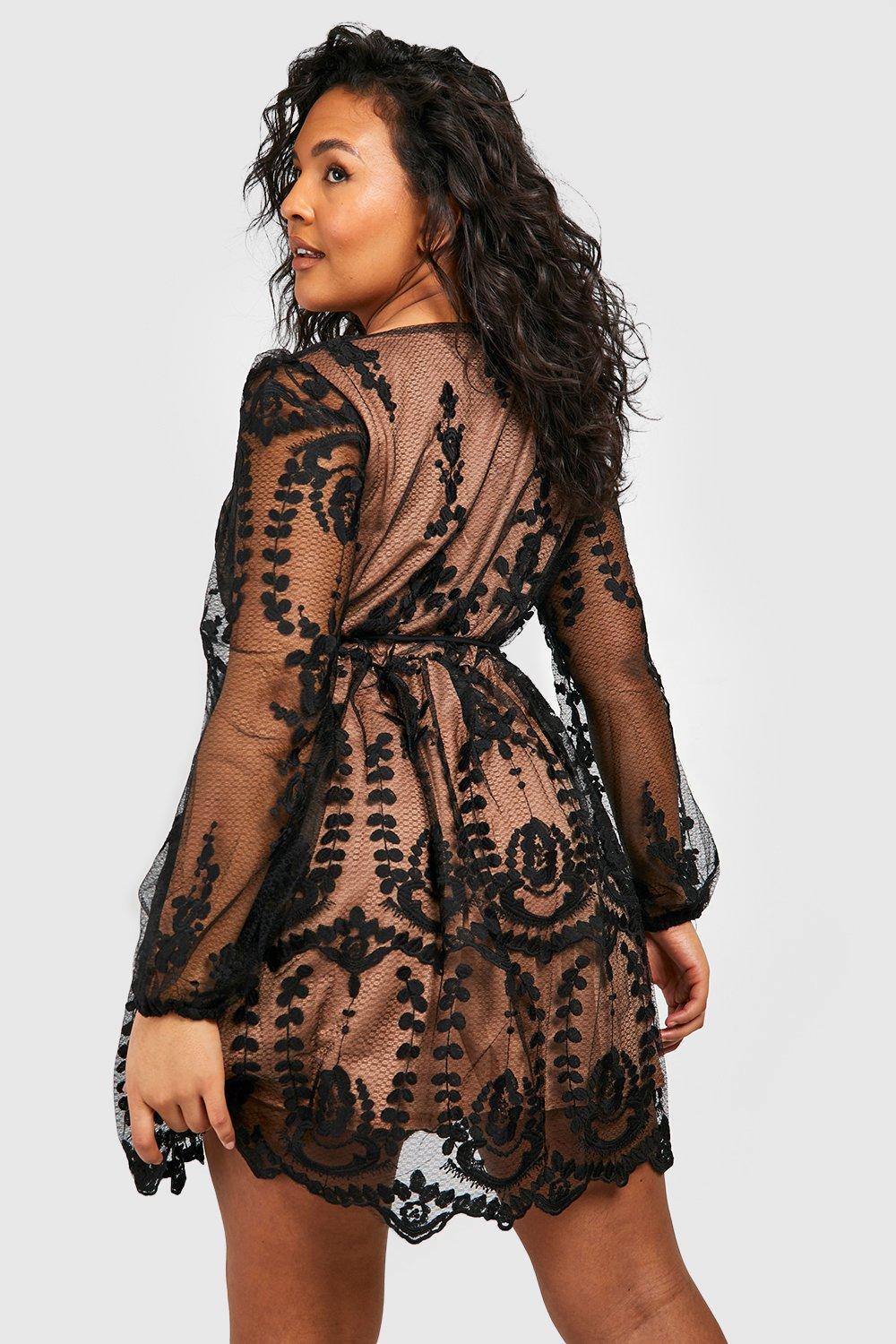 Boohoo Boutique Lace Plunge Skater Dress in Black | Lyst