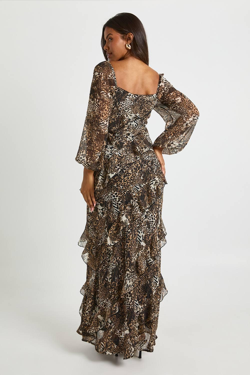 chinese dress ladies Boohoo Petite Green Paisley Ruffle Wrap Womens Maxi Dress  Stockpoint  Apparel Outlet
