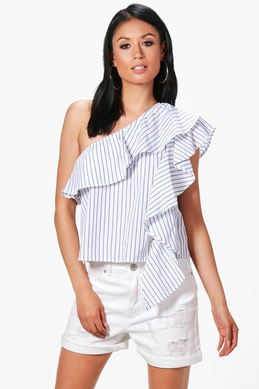 boohoo ruffle top