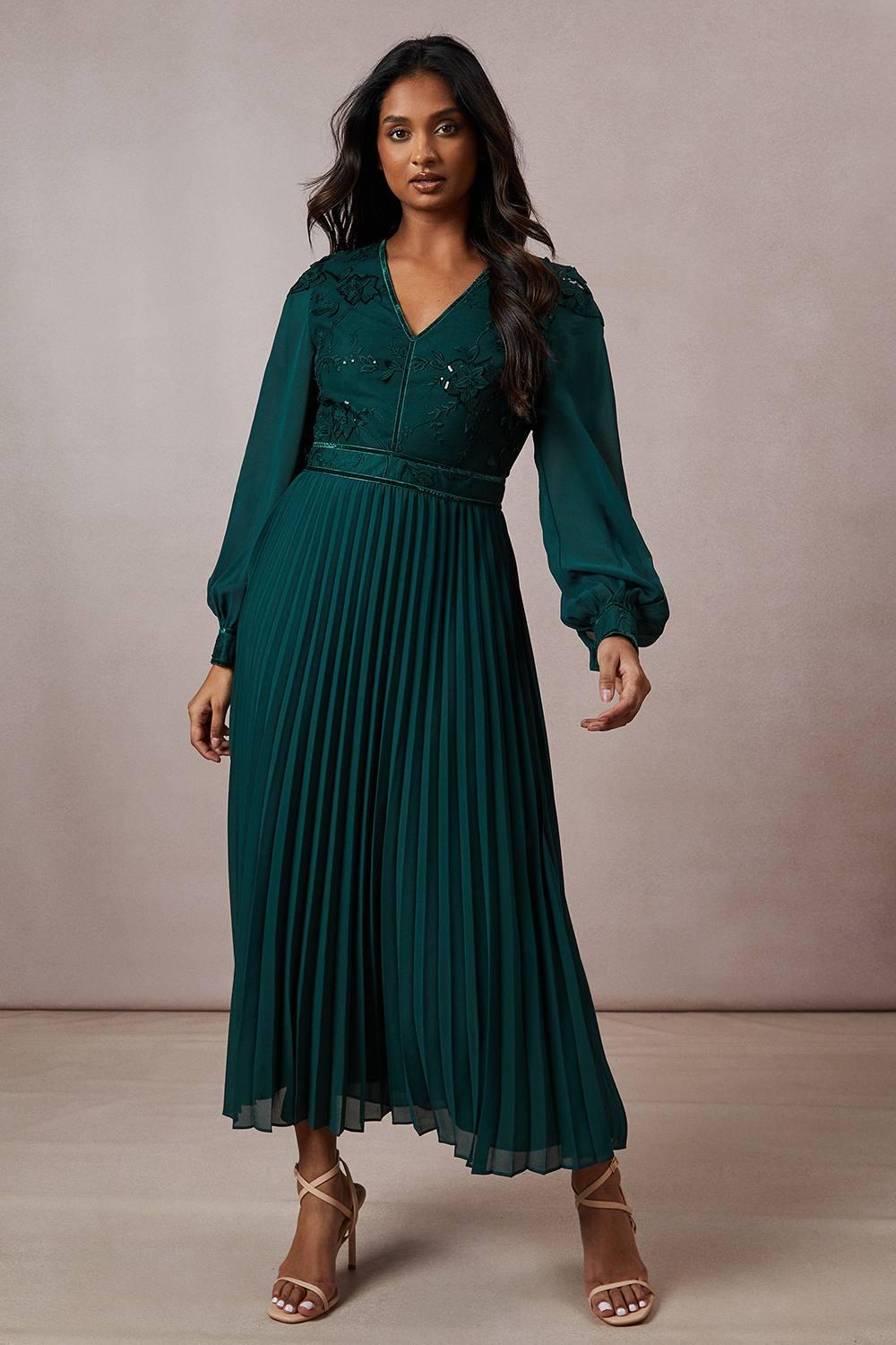 Oasis Occasion Floral Organza Pleated Midi Dress in Green | Lyst