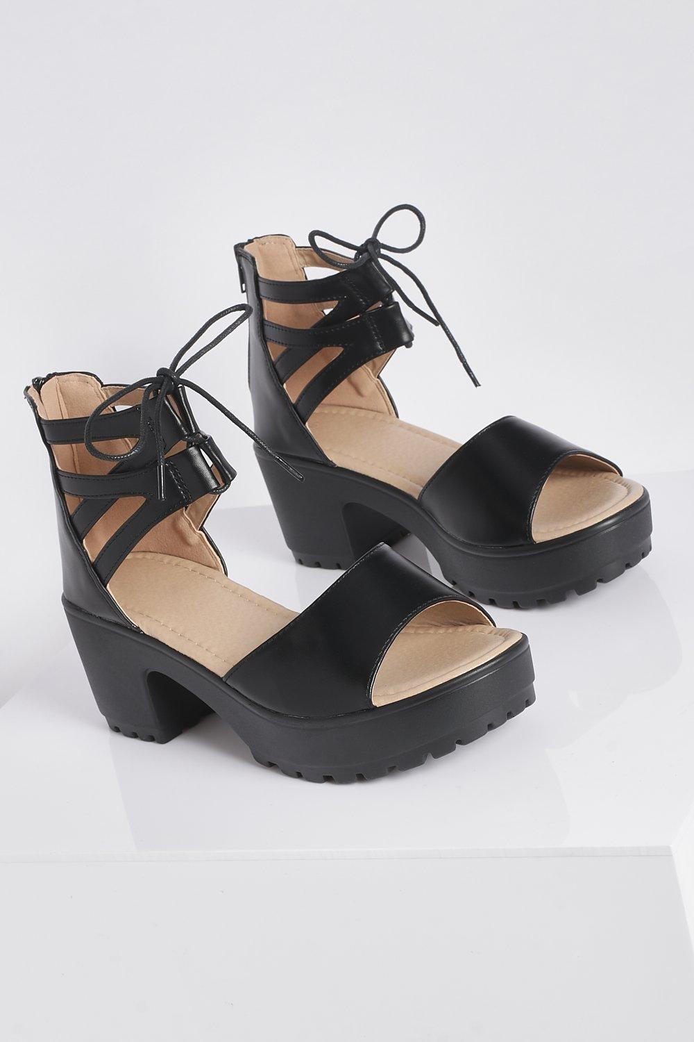 Boohoo Lace Up 2 Part Cleated Sandals in Black | Lyst