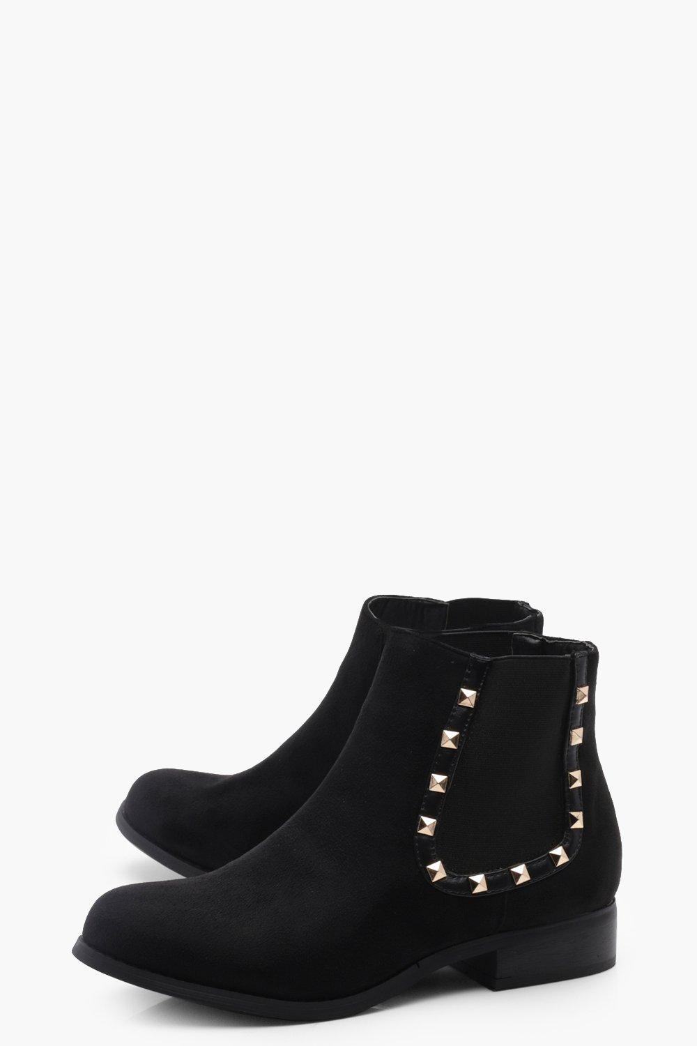 stud trim chelsea boots