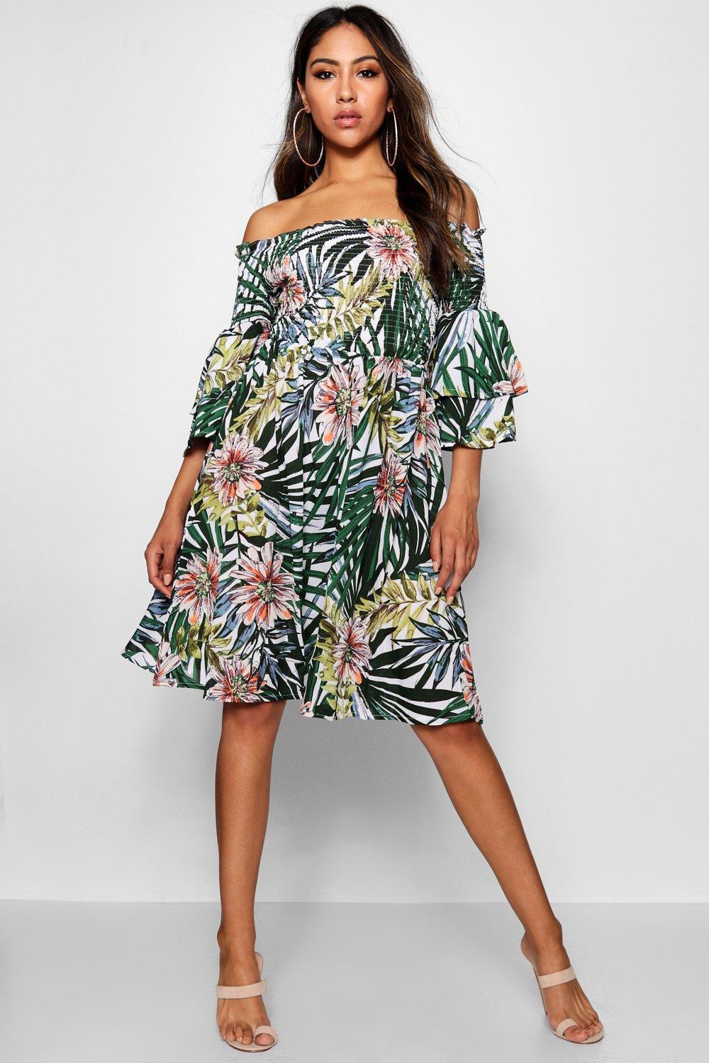 Boohoo Synthetic Soph Shirred Off The Shoulder Tropical Midi Dress in Green - Lyst