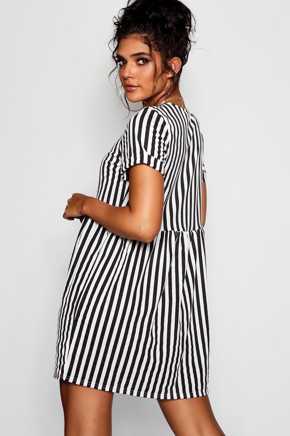 black and white dress boohoo