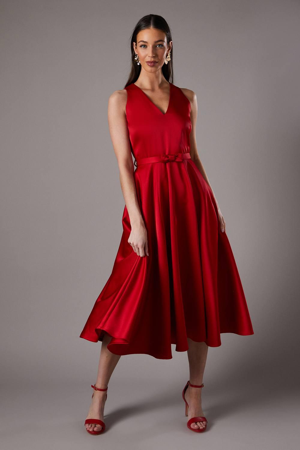 red pleated midi dress YOURS LONDON Plus Size Burgundy Red Pleated V-Neck Midi Dress
