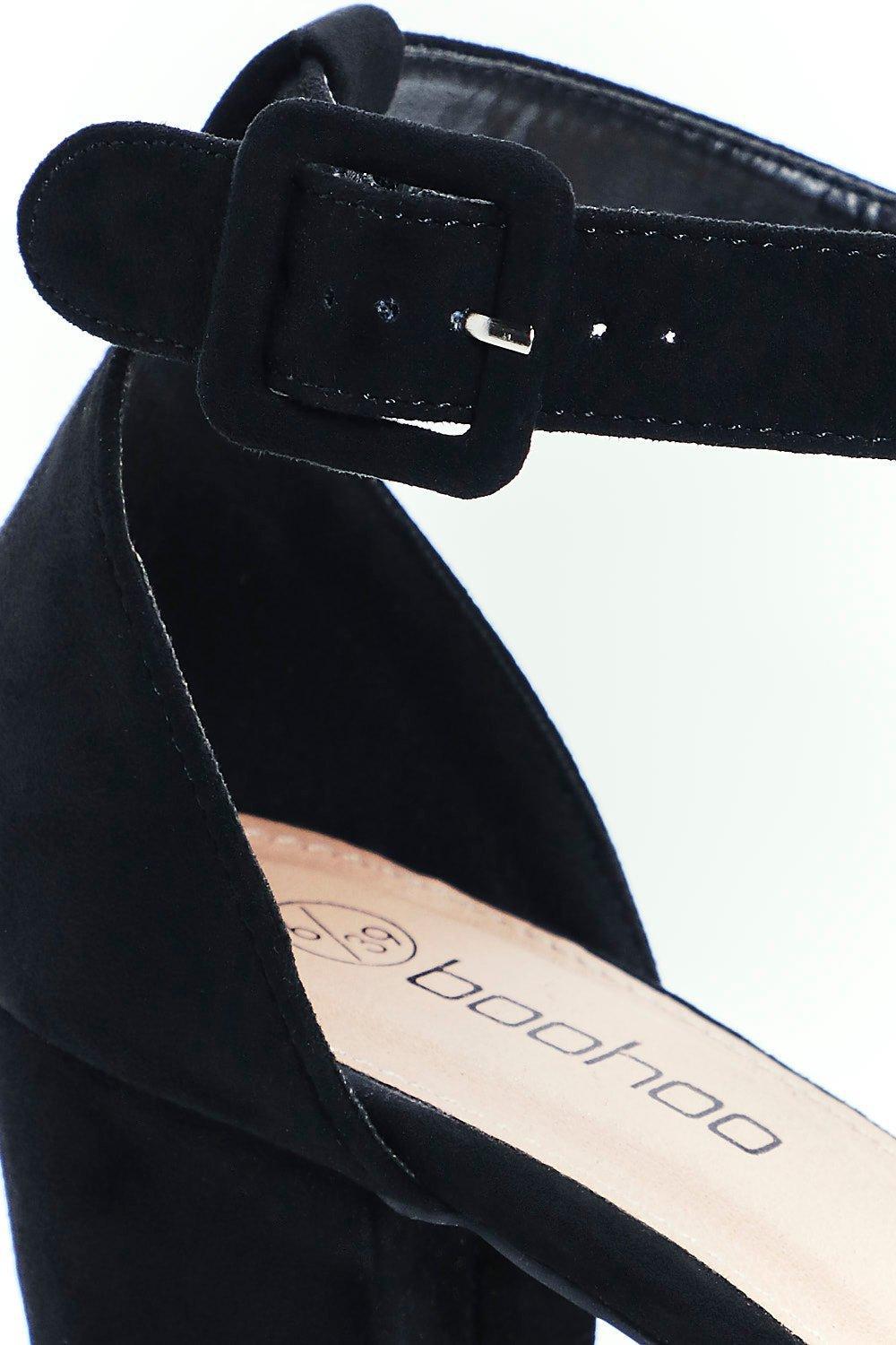boohoo low block heels