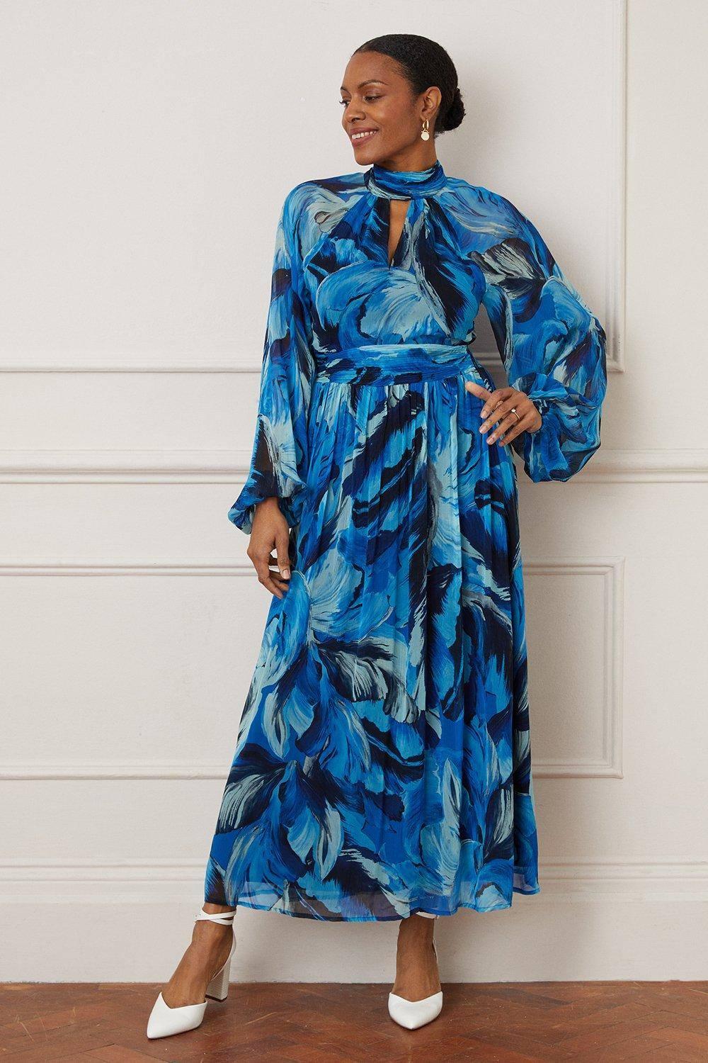 blue feather print dress Wallis Tie Back Midi in this short dress combines