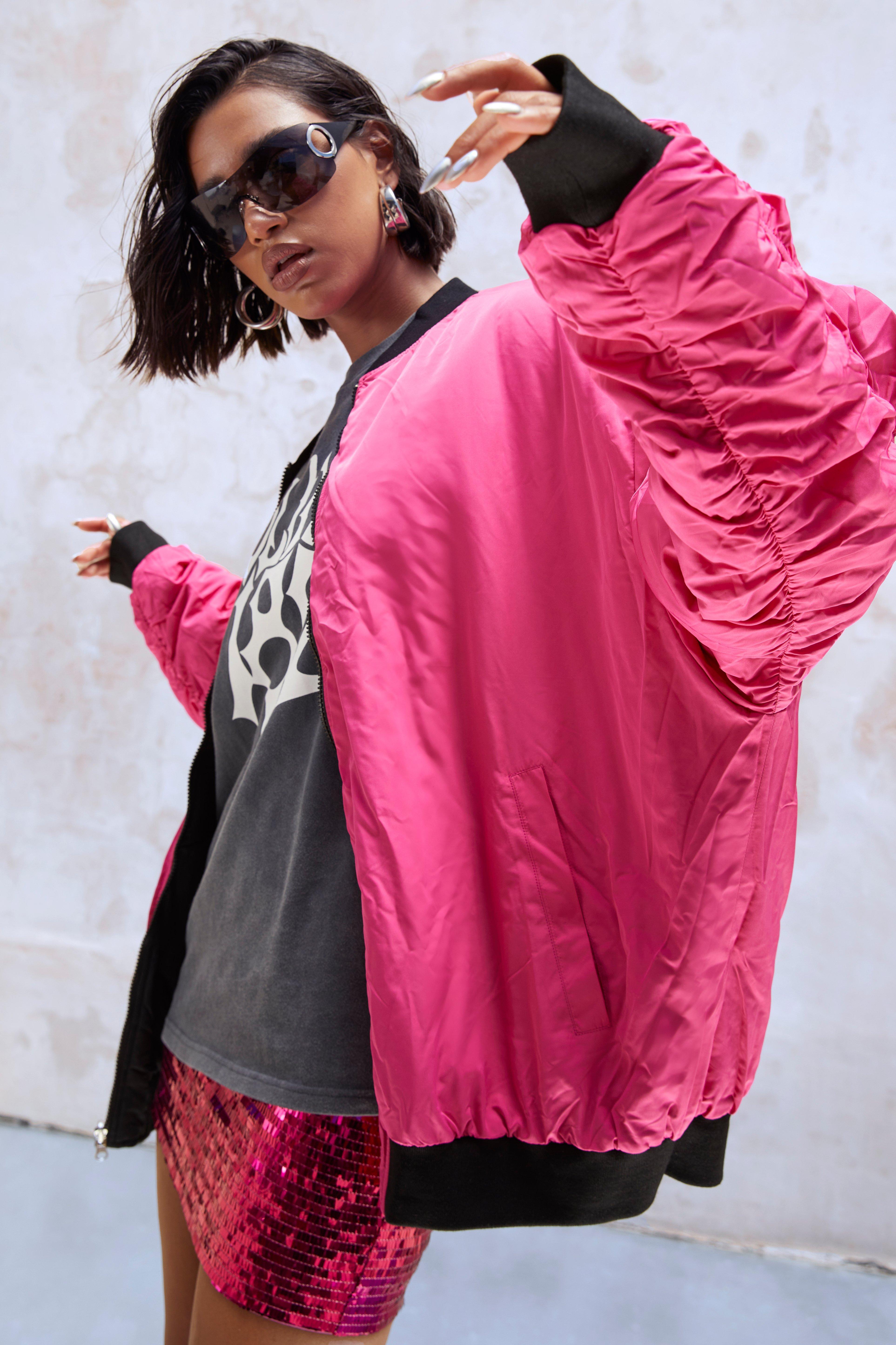 Boohoo Kourtney Kardashian Barker Reversible Bomber Jacket in Pink | Lyst