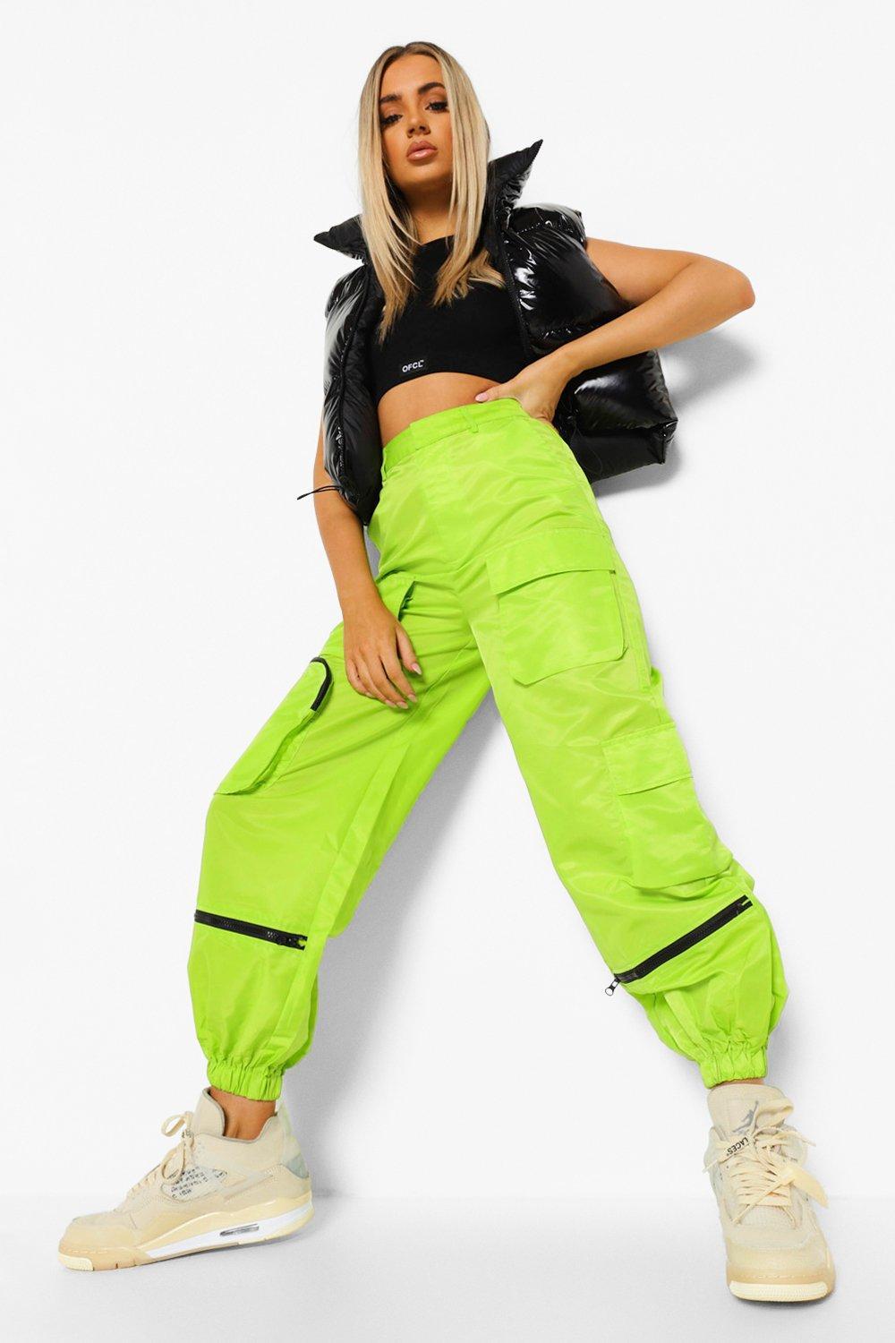 Boohoo Neon Shell Cargo Pants in Green 