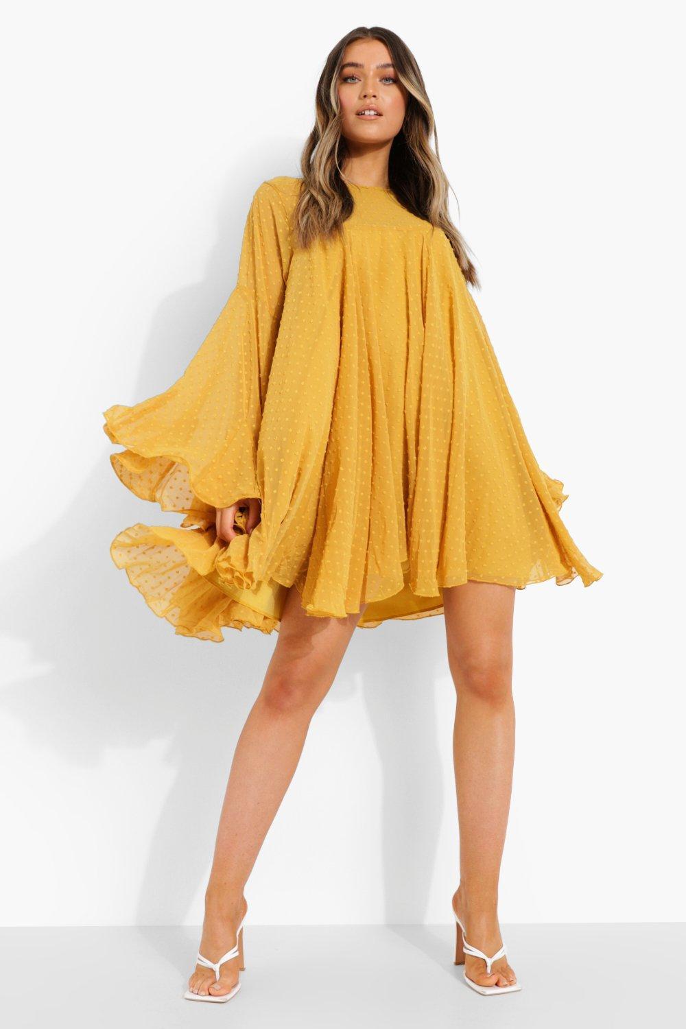 Boohoo Dobby Mesh Pleated Detail Smock 