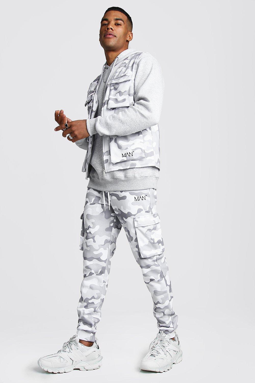 BoohooMAN Camo Utility Vest & Jogger Set With 3d Pockets in Grey (Gray) for Men - Lyst