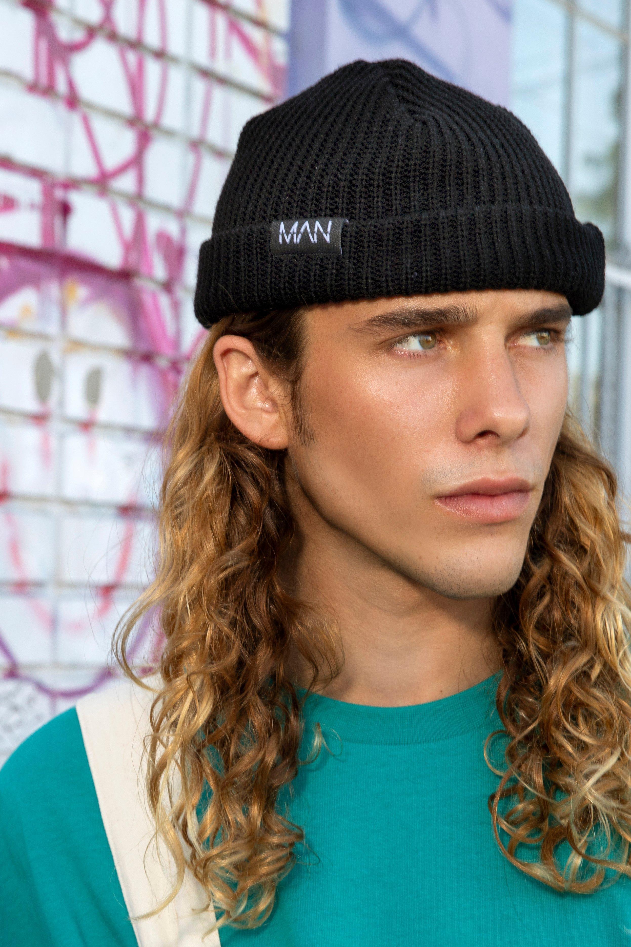 Black skater beanie sale