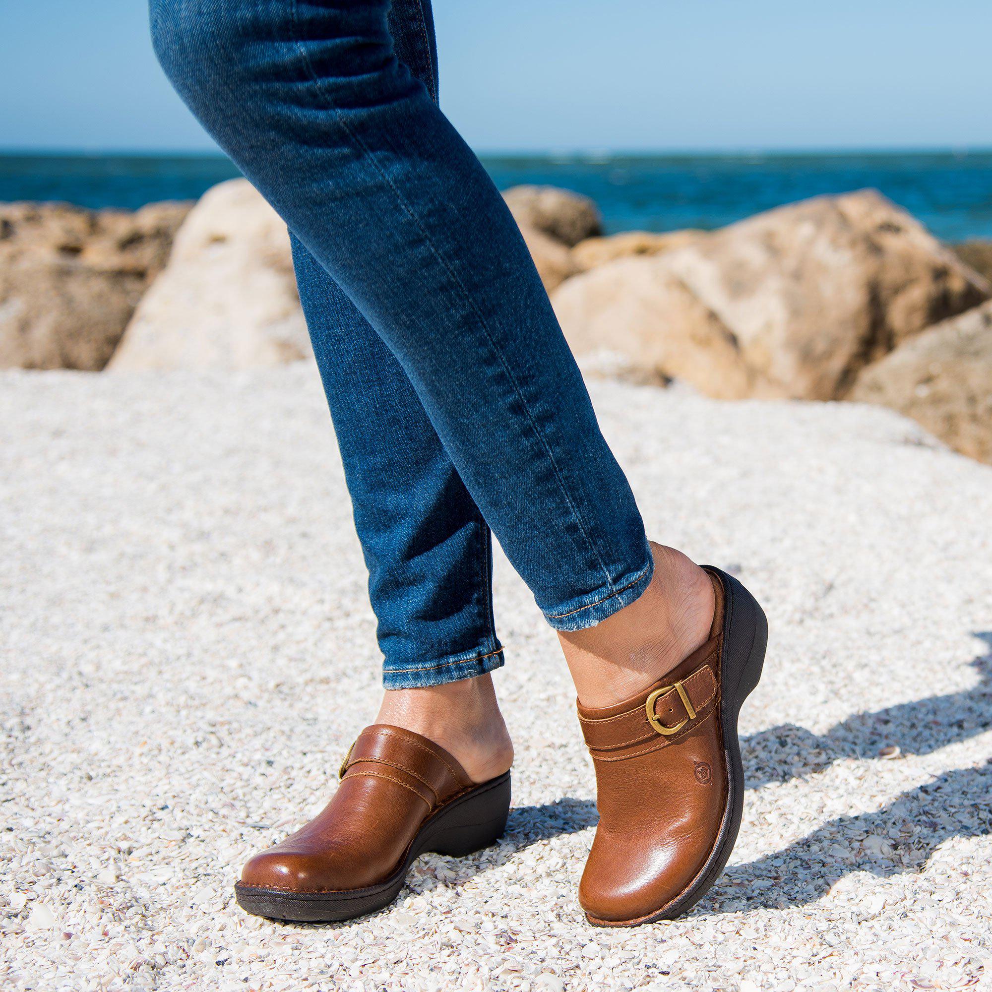 born avoca clogs