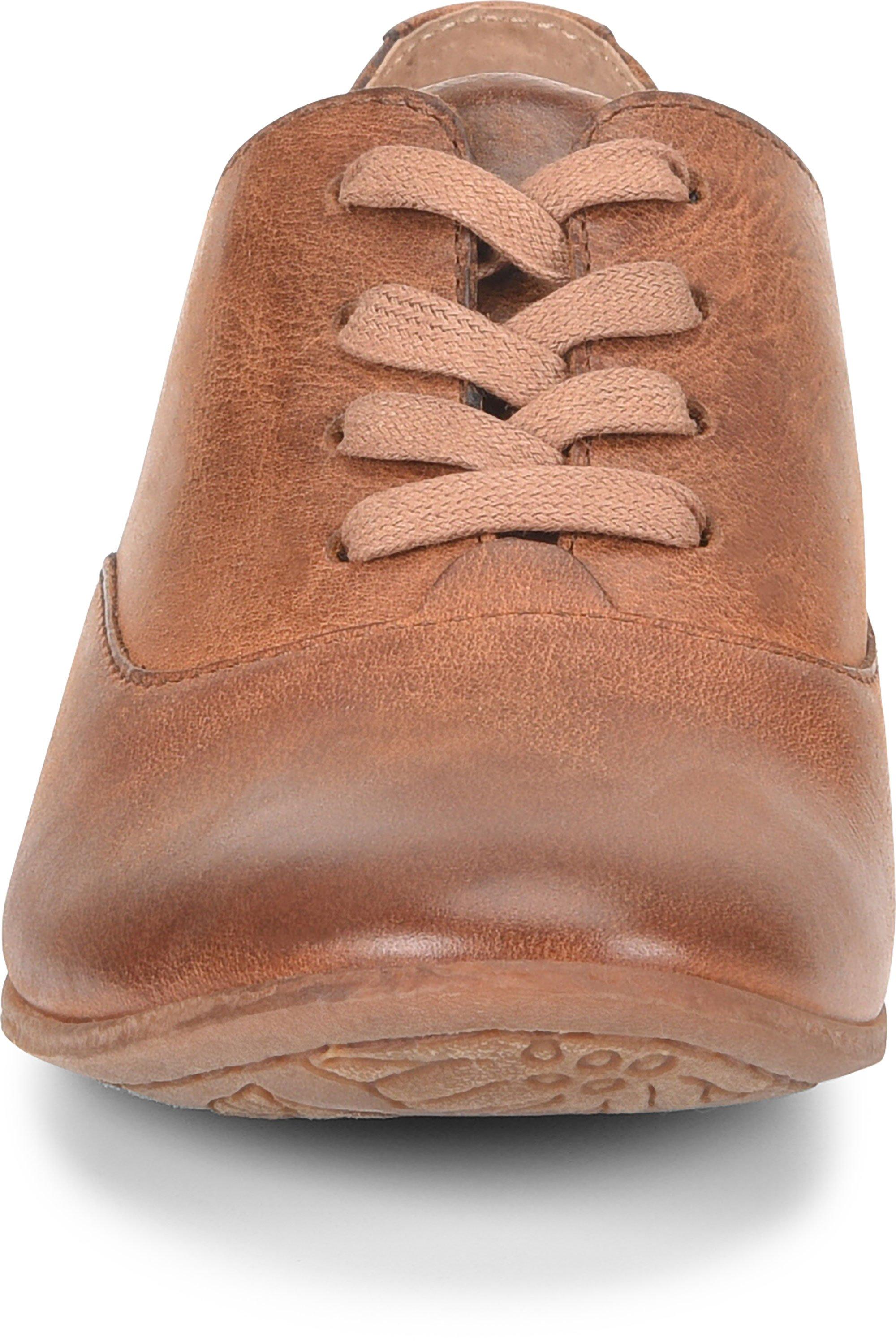born gila shoes