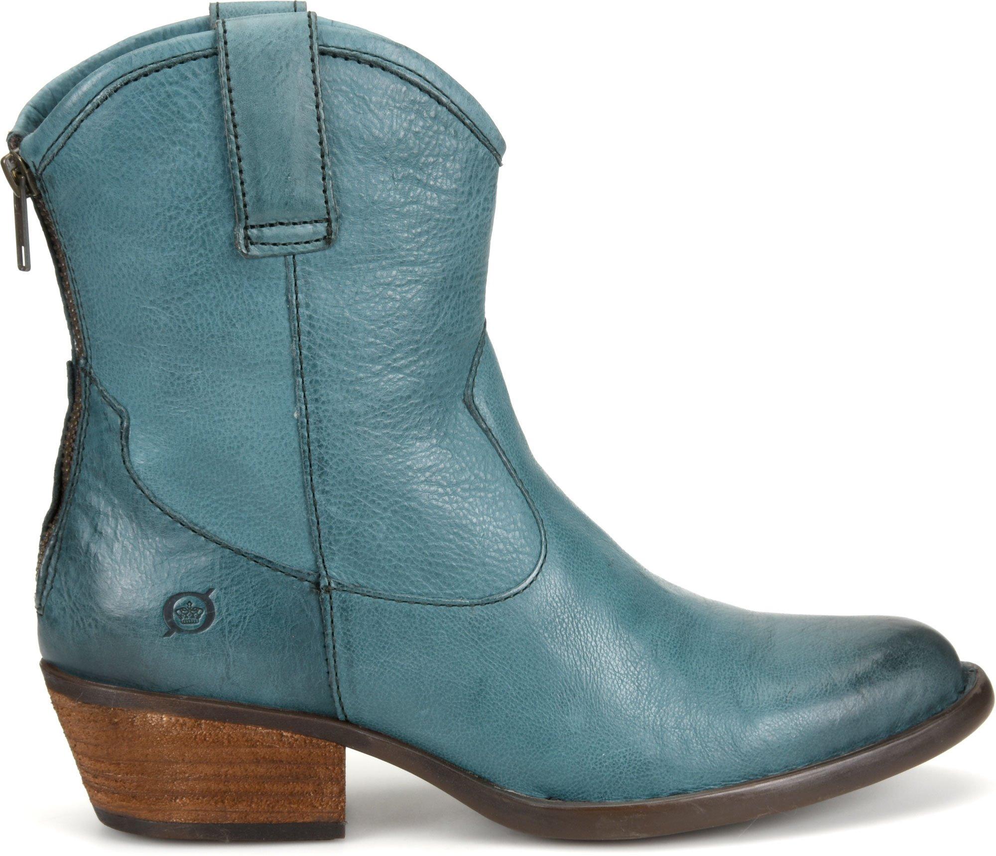 born wynd boots