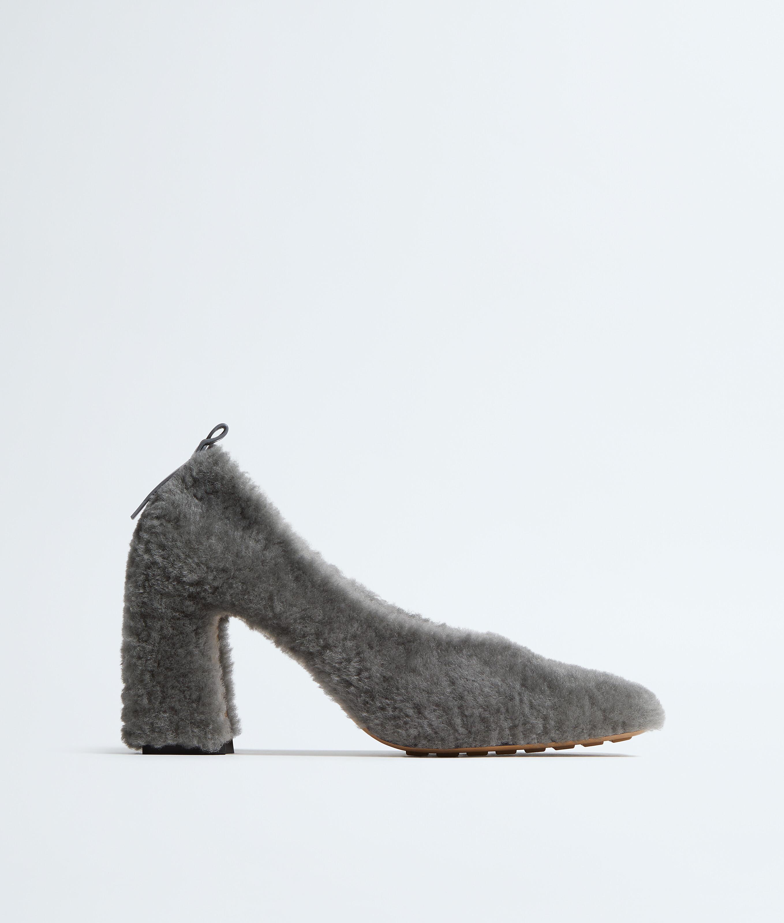 レディース Bottega Veneta パンプスが¥94,500〜 | Lyst