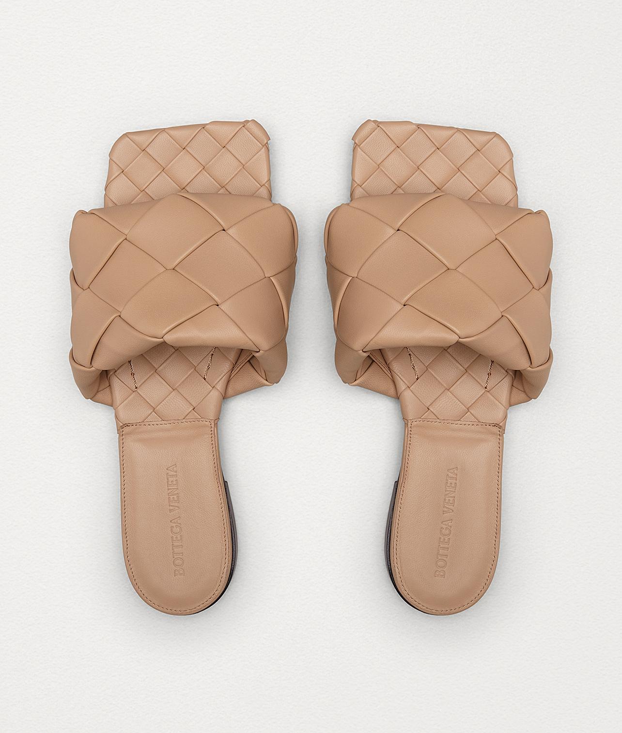 Bottega Veneta Lido Flat Sandals | Lyst