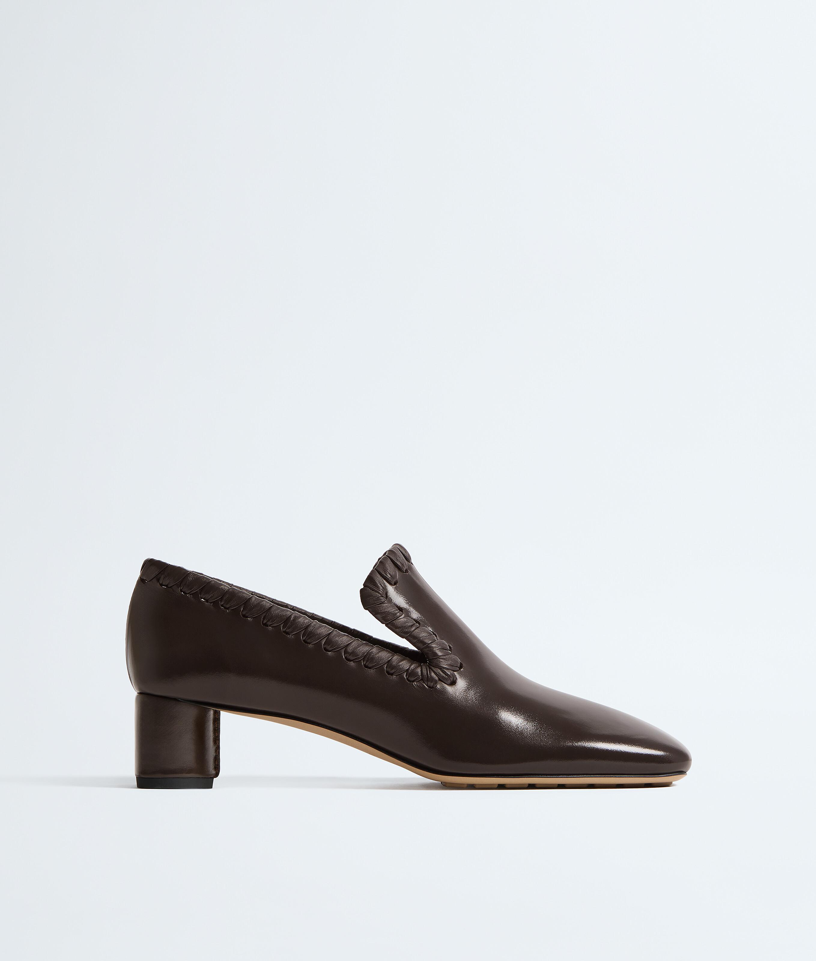 レディース Bottega Veneta パンプスが¥94,500〜 | Lyst