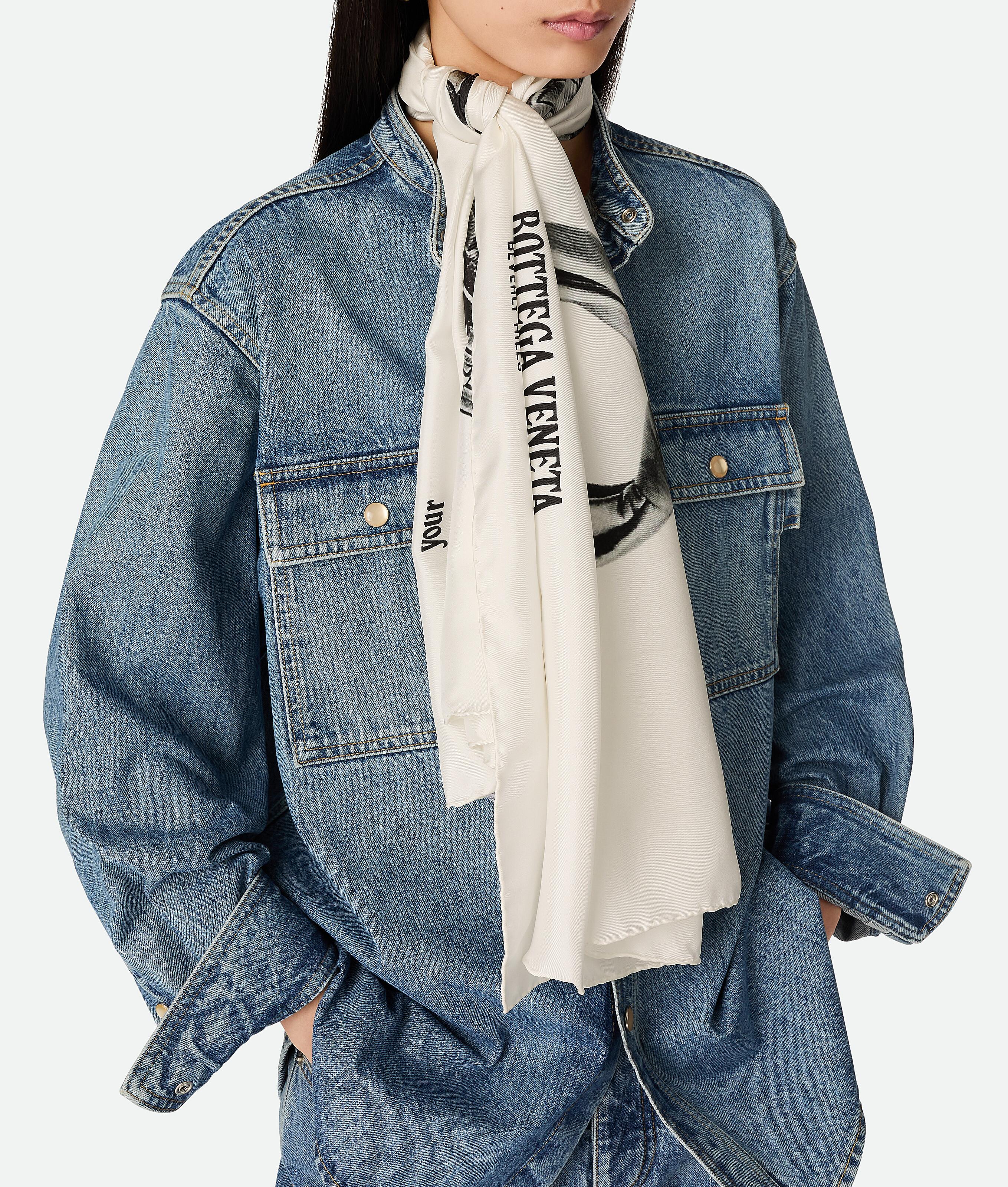 【新品タグ付き】BOTTEGA VENETAストール レディース Bottega Veneta スカーフ & マフラーが¥37,000〜 | Lyst
