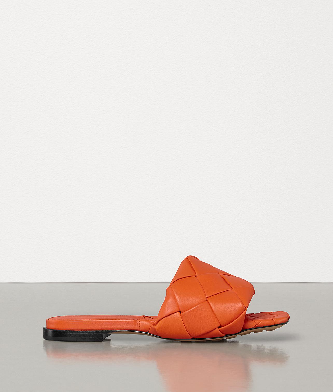 Bottega Veneta Bv Lido Flat Sandals in Coral (Orange) - Lyst