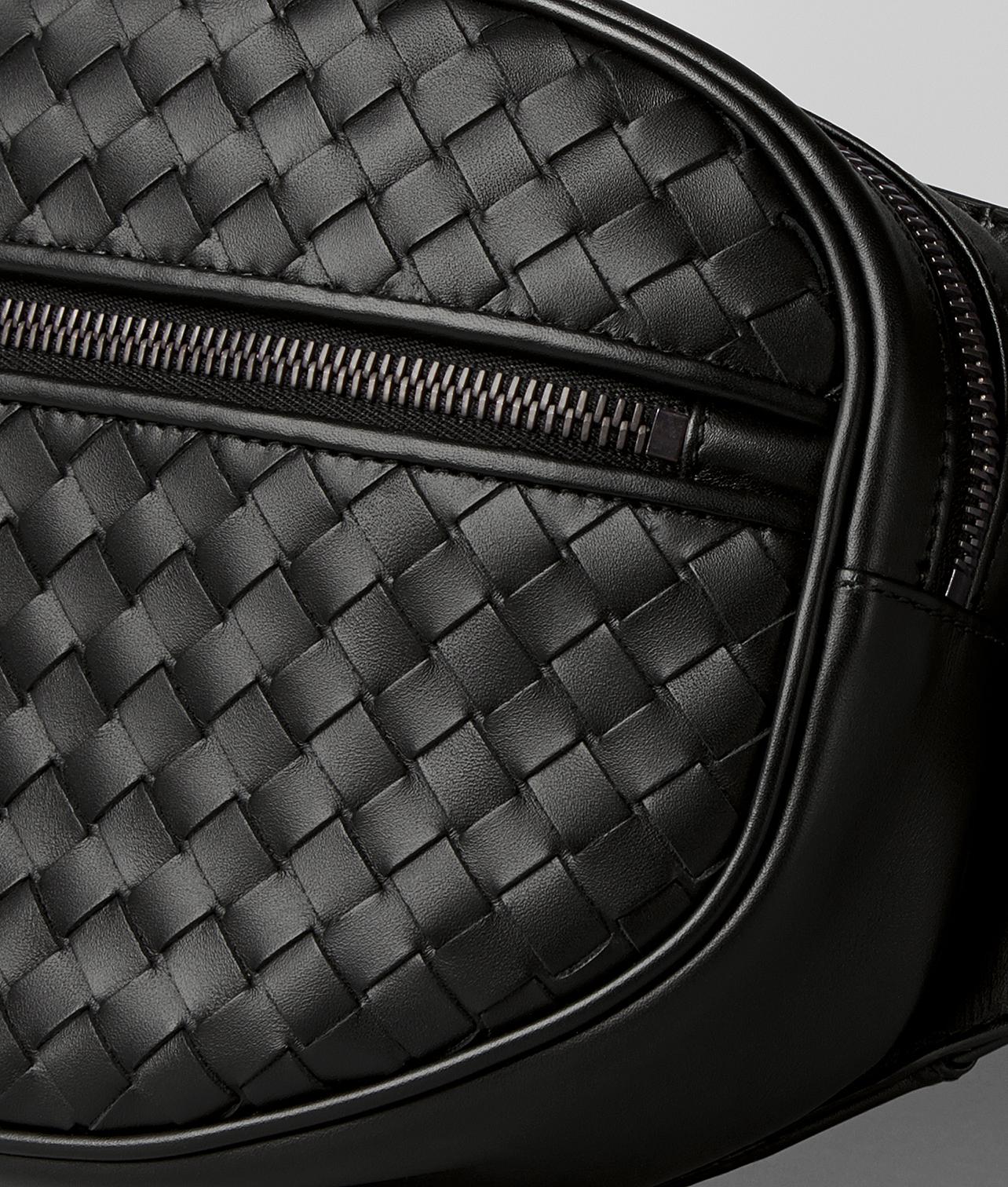 Bottega Veneta Belt Bag in Nero (Black) for Men - Lyst