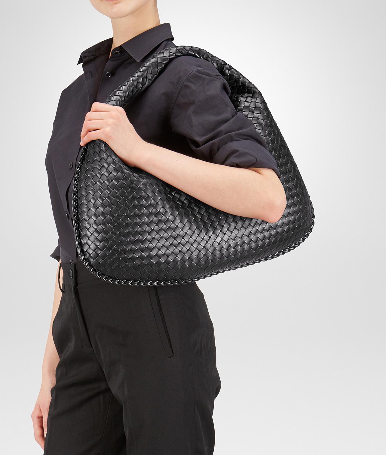 Bottega Veneta Leather Nero Intrecciato Nappa Large Veneta Bag in Black |  Lyst