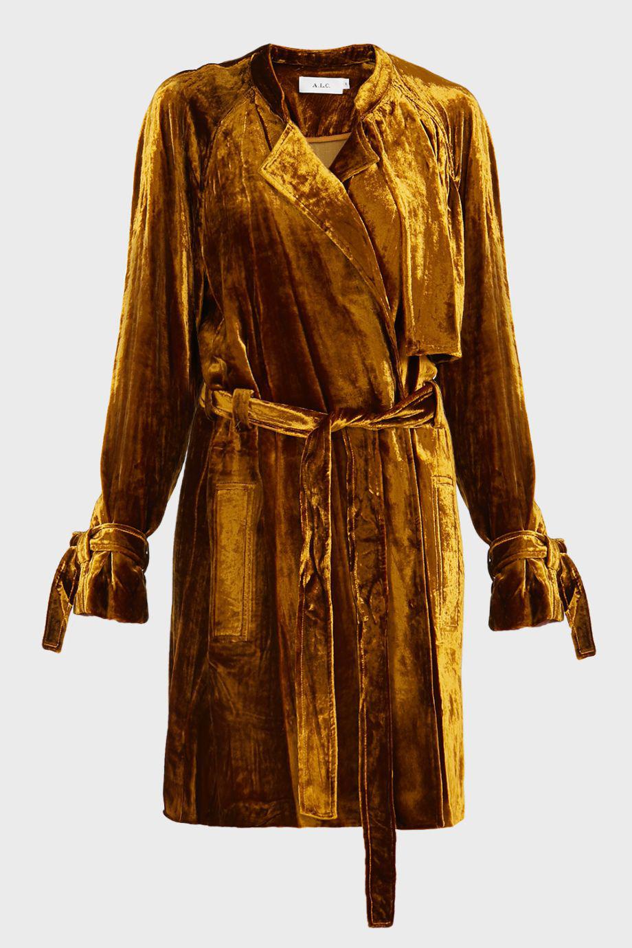 Surprising workhorse pieces? : r/femalefashionadvice