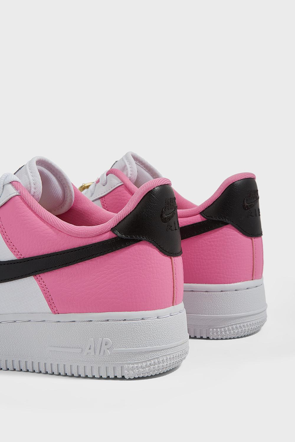 nike black air force 1 07 se trainers