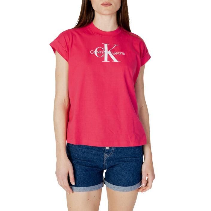 Calvin Klein Women T-shirt in Red | Lyst