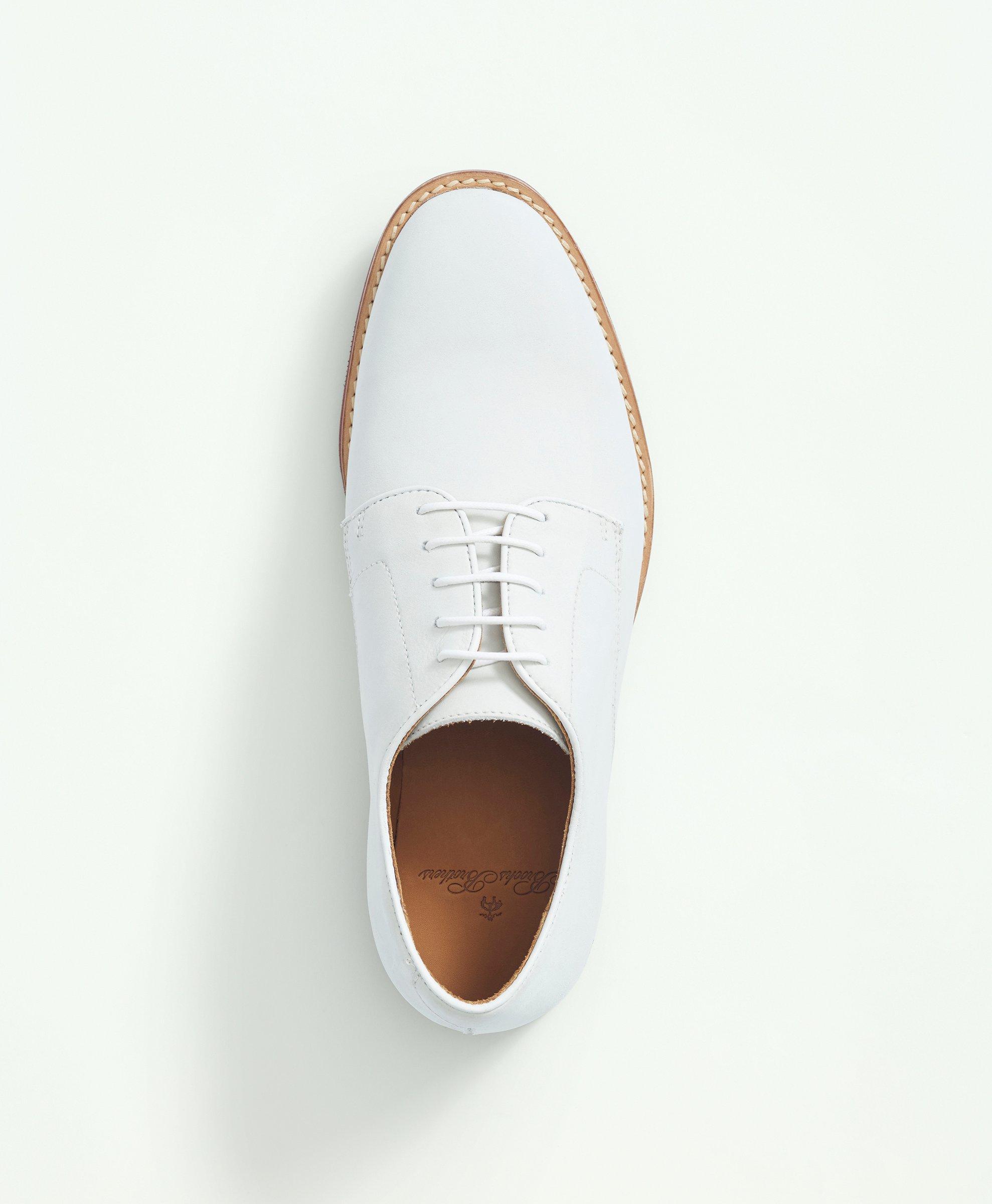 Brooks Brothers Classic Bucks Shoes in White for Men | Lyst