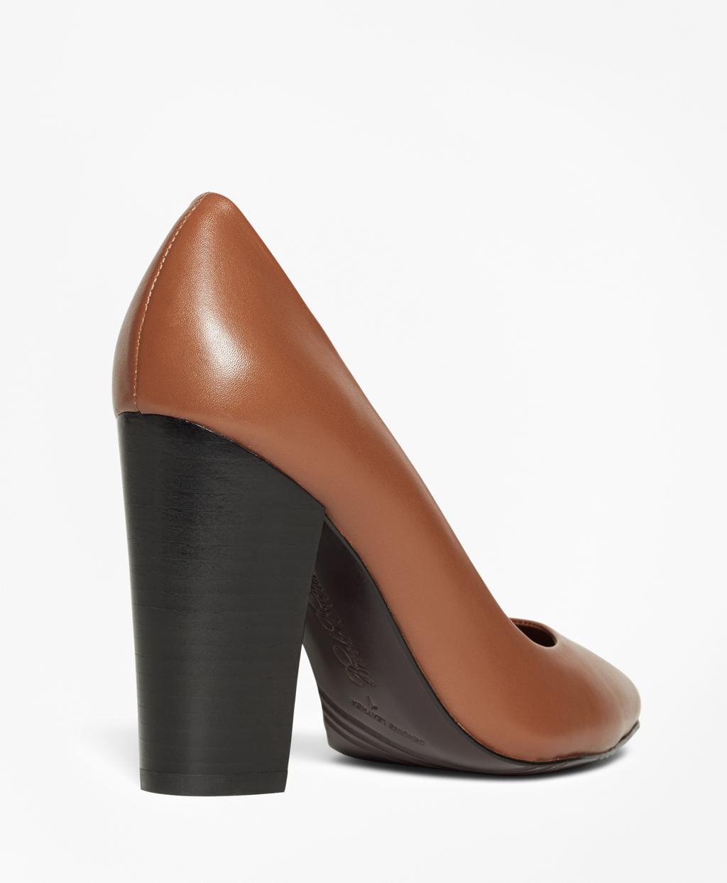 stacked heel pump