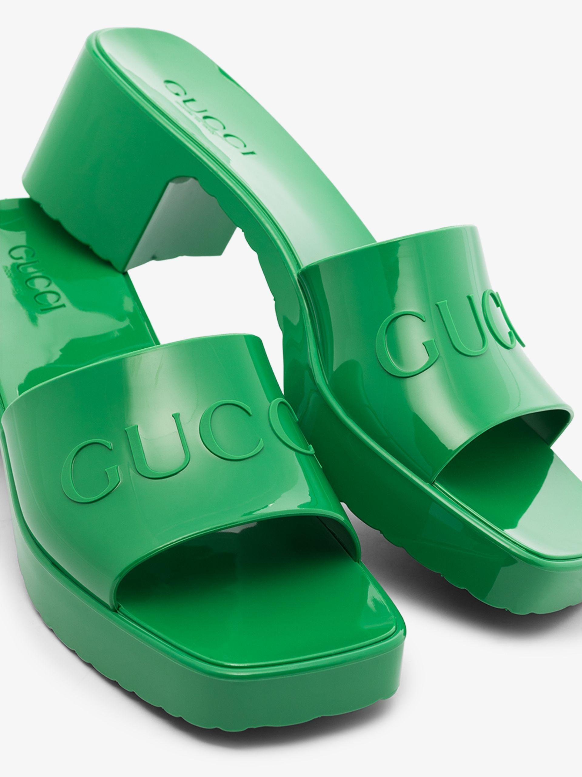 Gucci 60 Block Heel Rubber Sandals in Green | Lyst