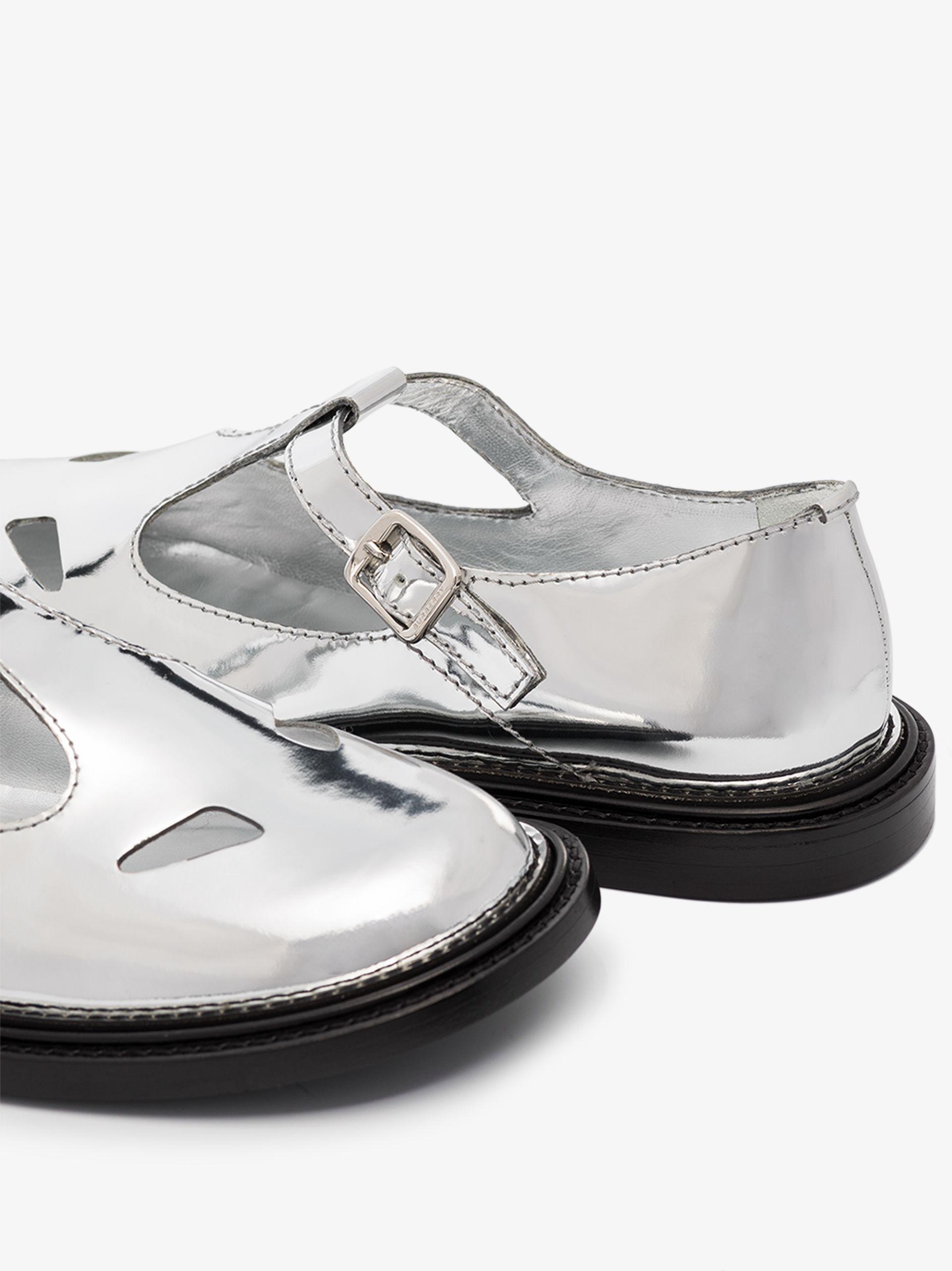 Burberry Patent Leather T-bar Shoes in Metallic | Lyst