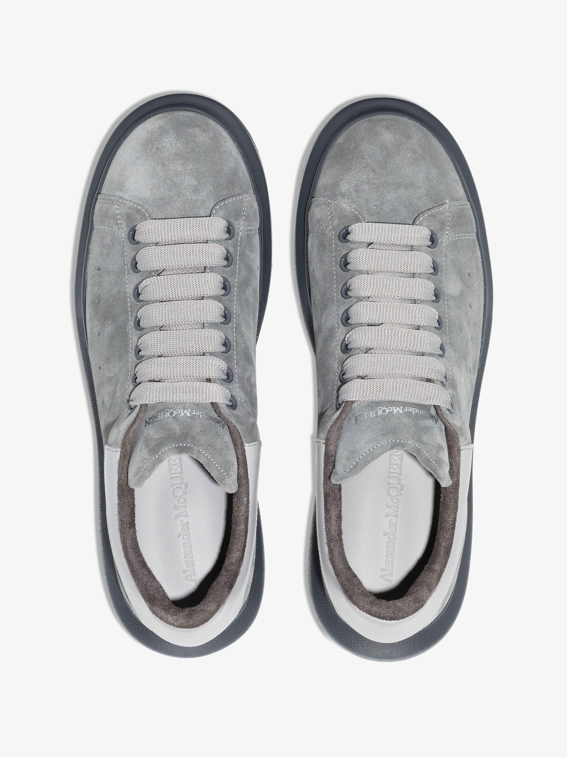 Alexander McQueen Grey Oversized Suede Sneakers in Gray for Men | Lyst