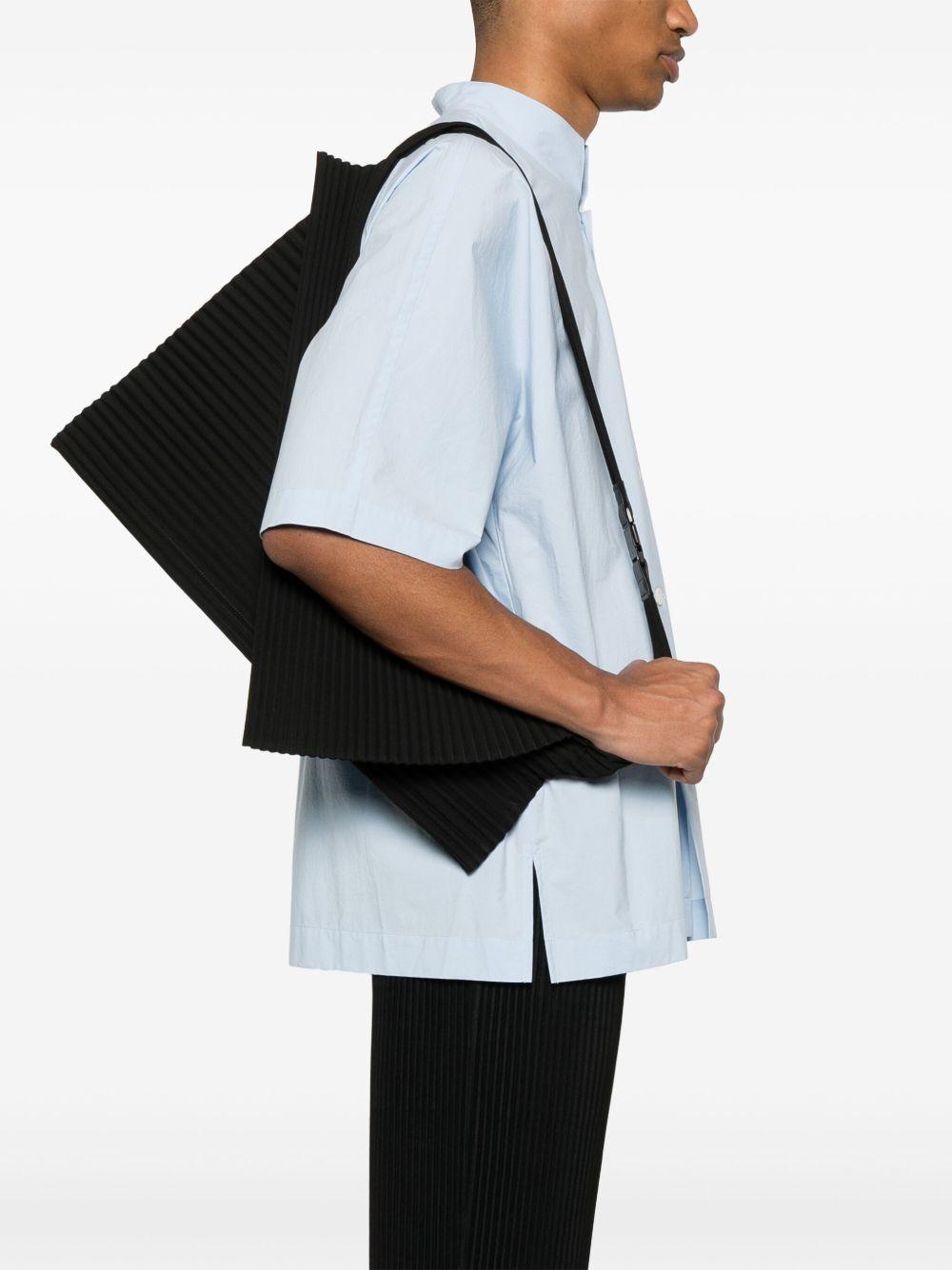 Homme Plissé Issey Miyake Messenger bags for Men | Online Homme Plissé Issey Miyake Messenger bags for Men | Online