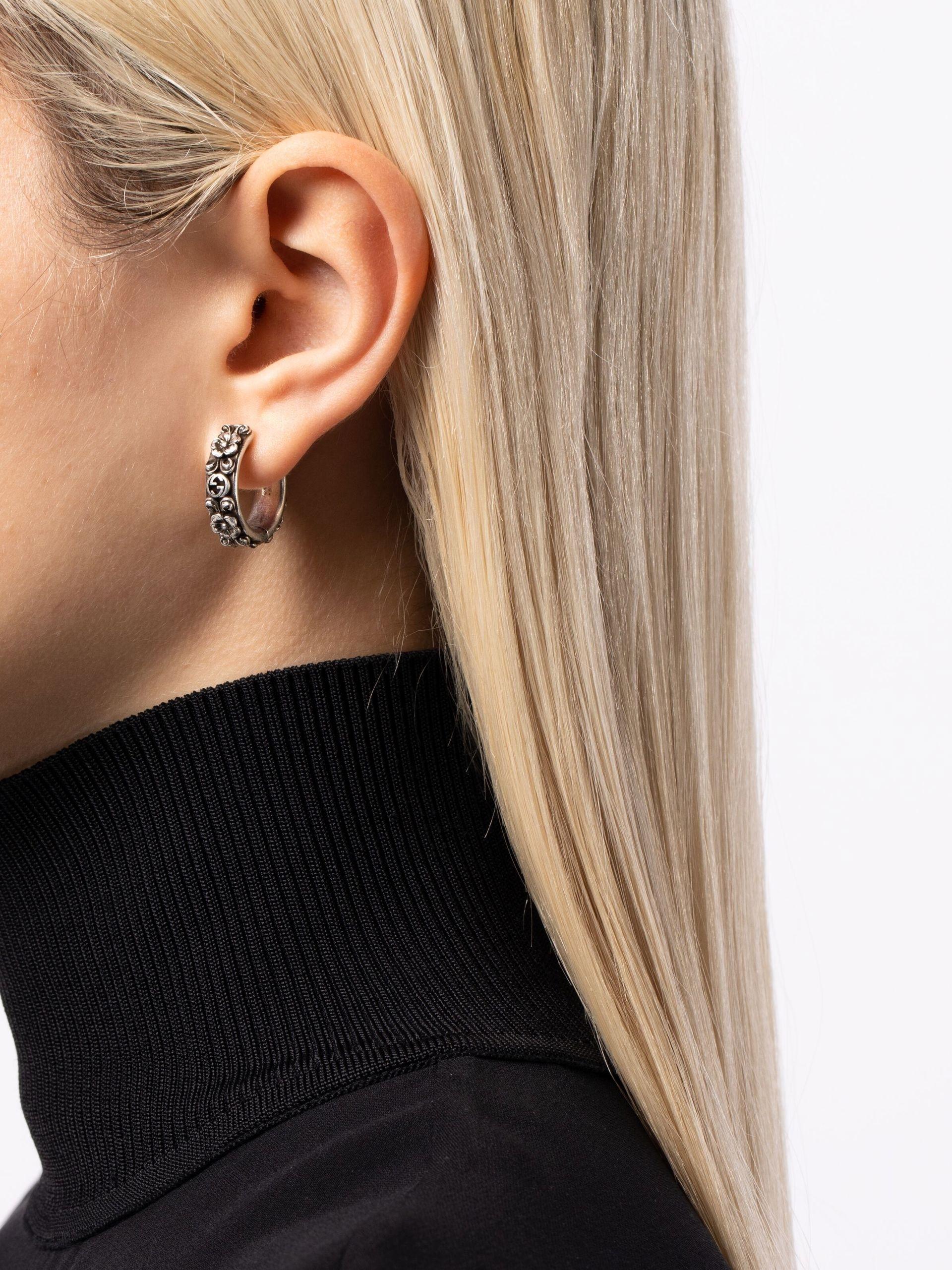 Gucci Sterling Silver Interlocking G Hoop Earrings in Metallic | Lyst UK