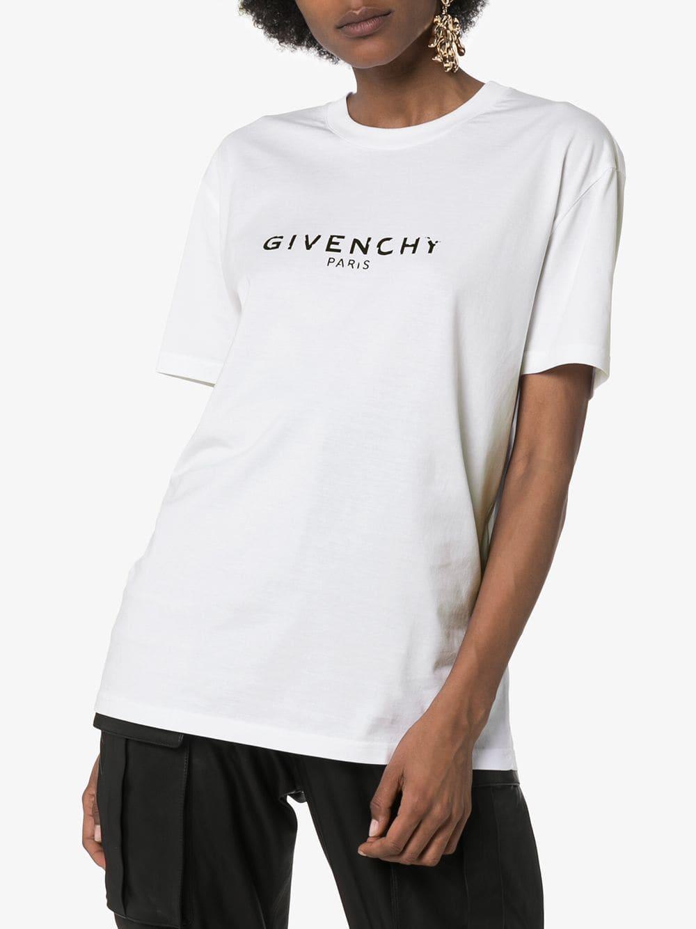 Givenchy Oversized Logo Print T-shirt in White - Lyst