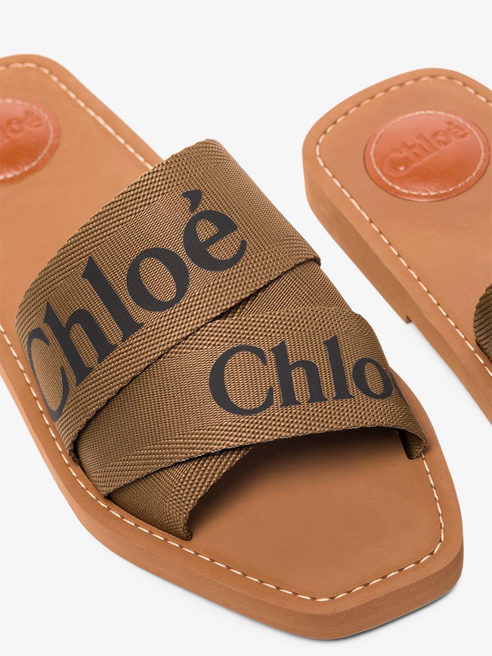 Chloé Synthetic Woody Logo Sandals in Brown - Lyst
