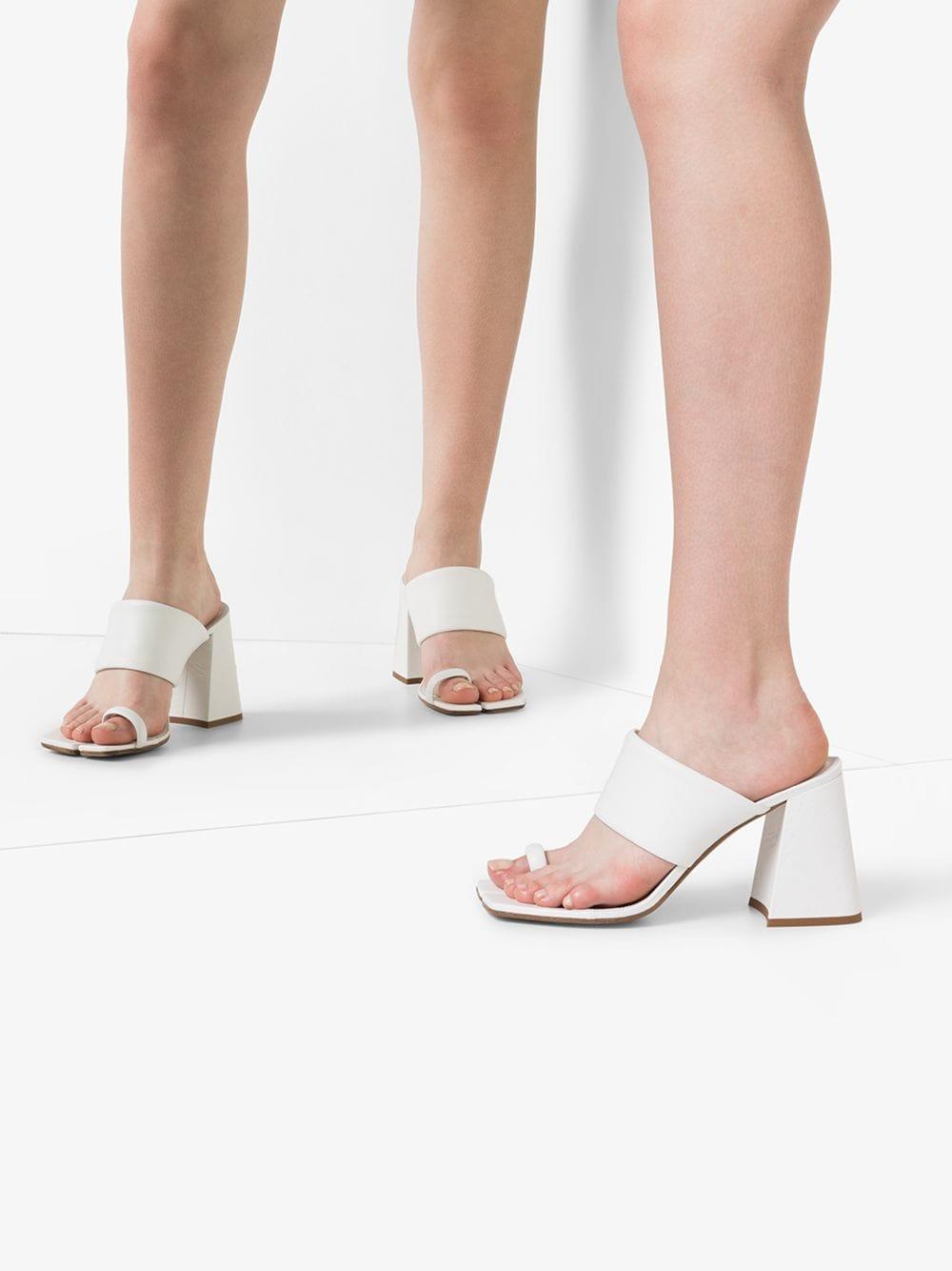 Maison margiela hotsell tabi mules