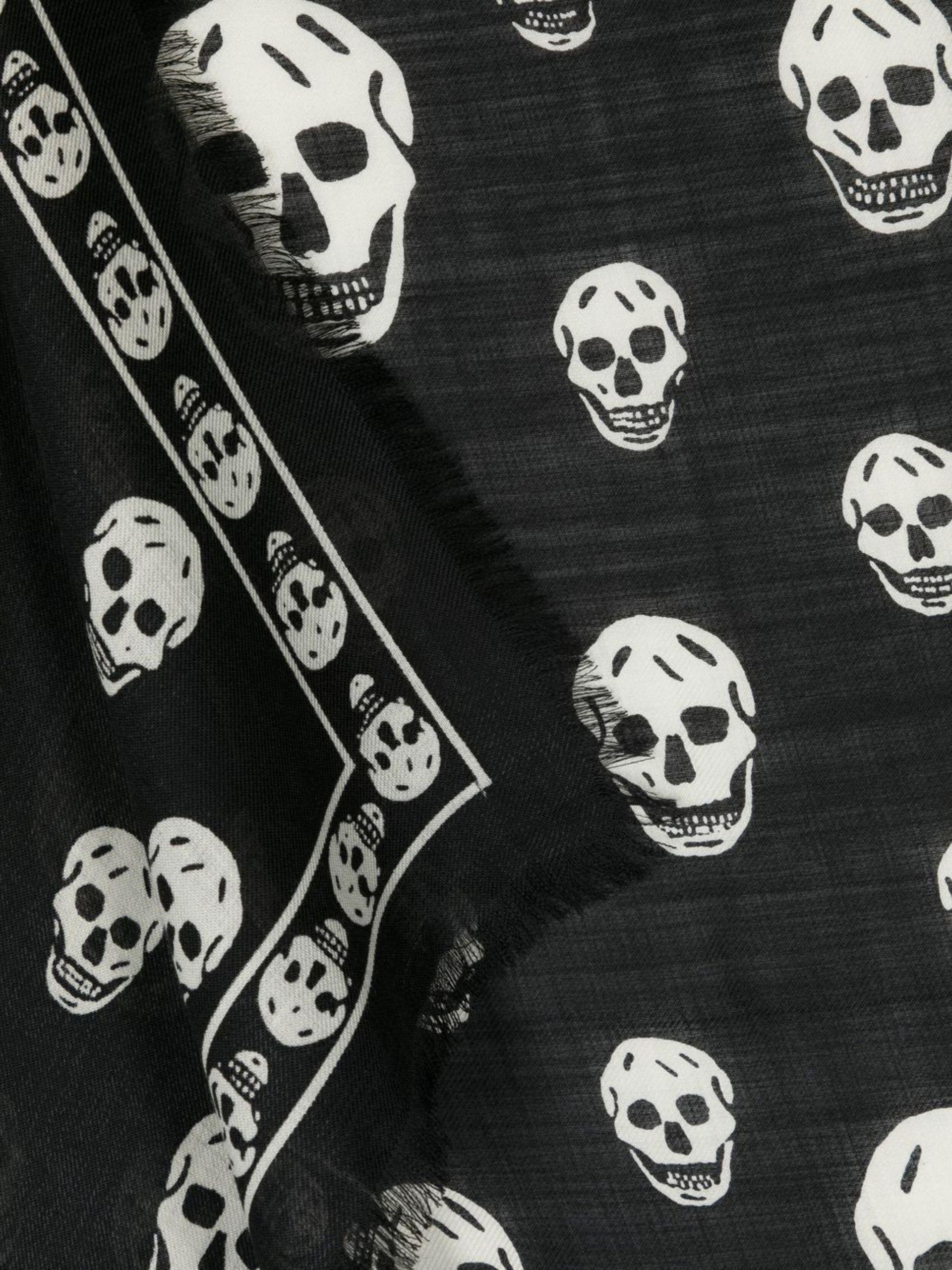 WOOL SKULL PRINT FOULARD