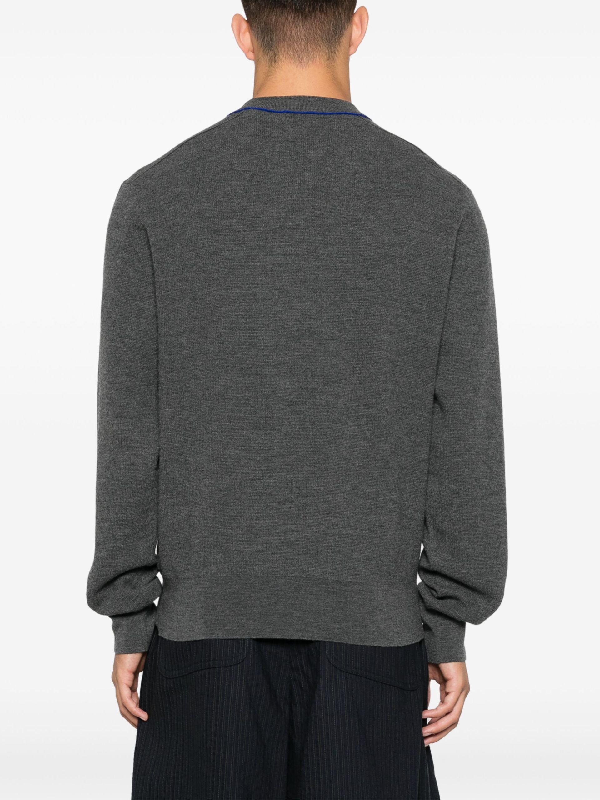 Burberry Equestrian Knight-Intarsia Knit Sweater in Gray for