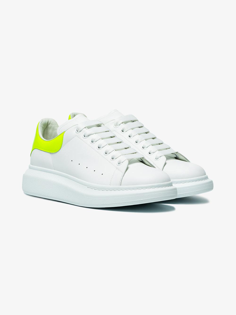blak- white Alexander Mcqueen Sneakers at Rs 799/pair in Ganjam | ID:  26746532512