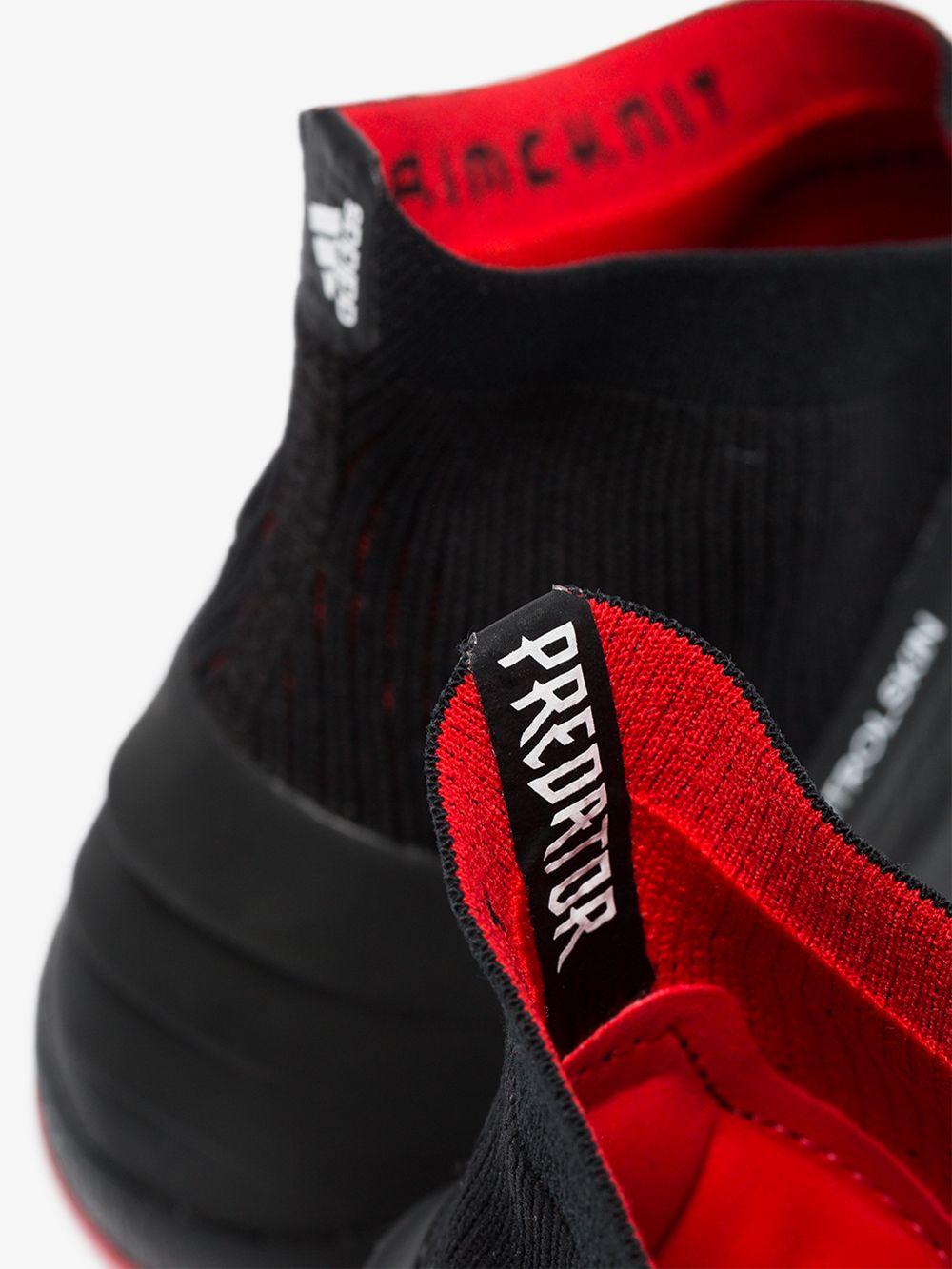predator football boots black and gold