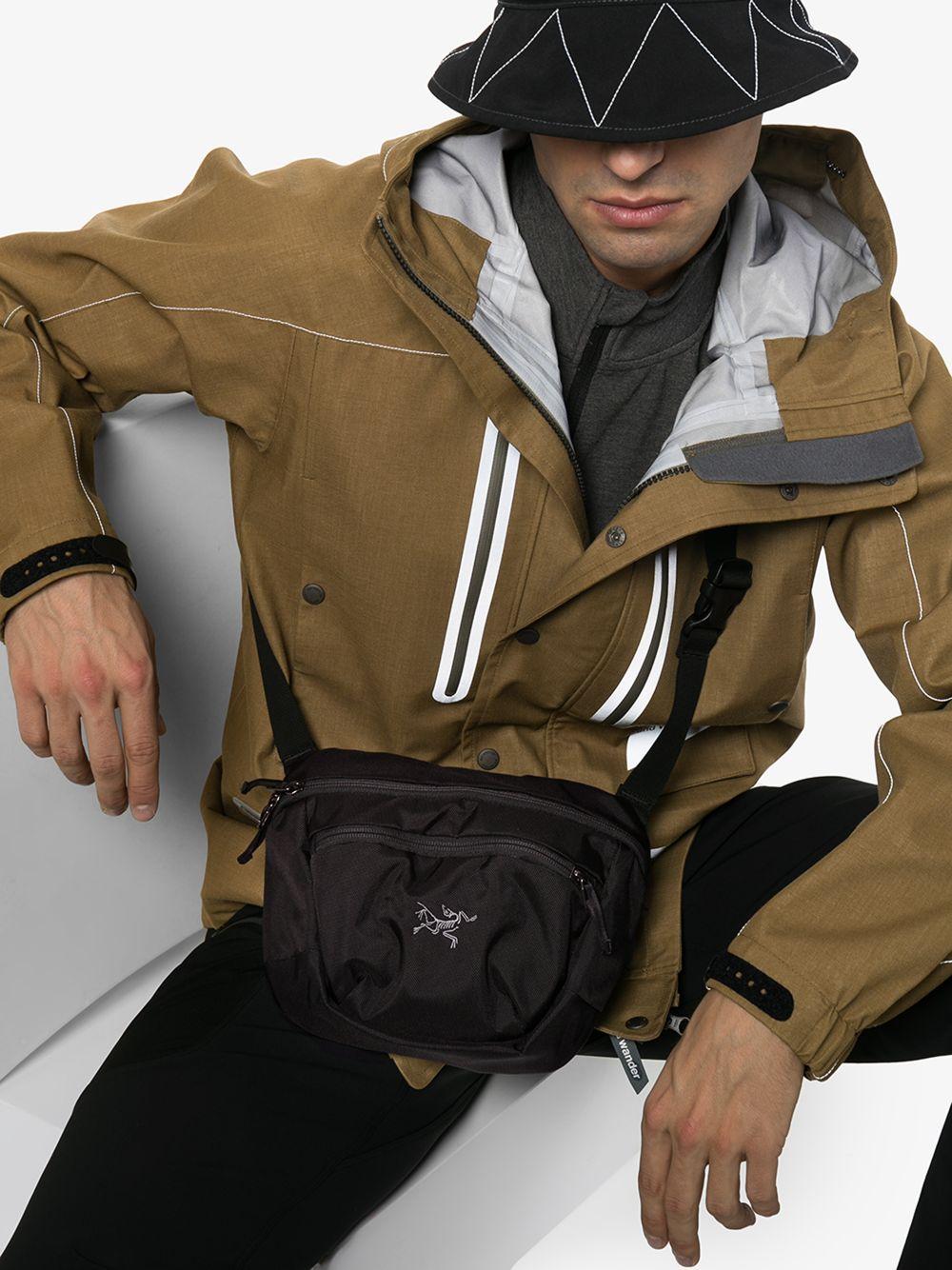Arc'teryx Maka Logo Cross-body Bag in Black for Men | Lyst UK